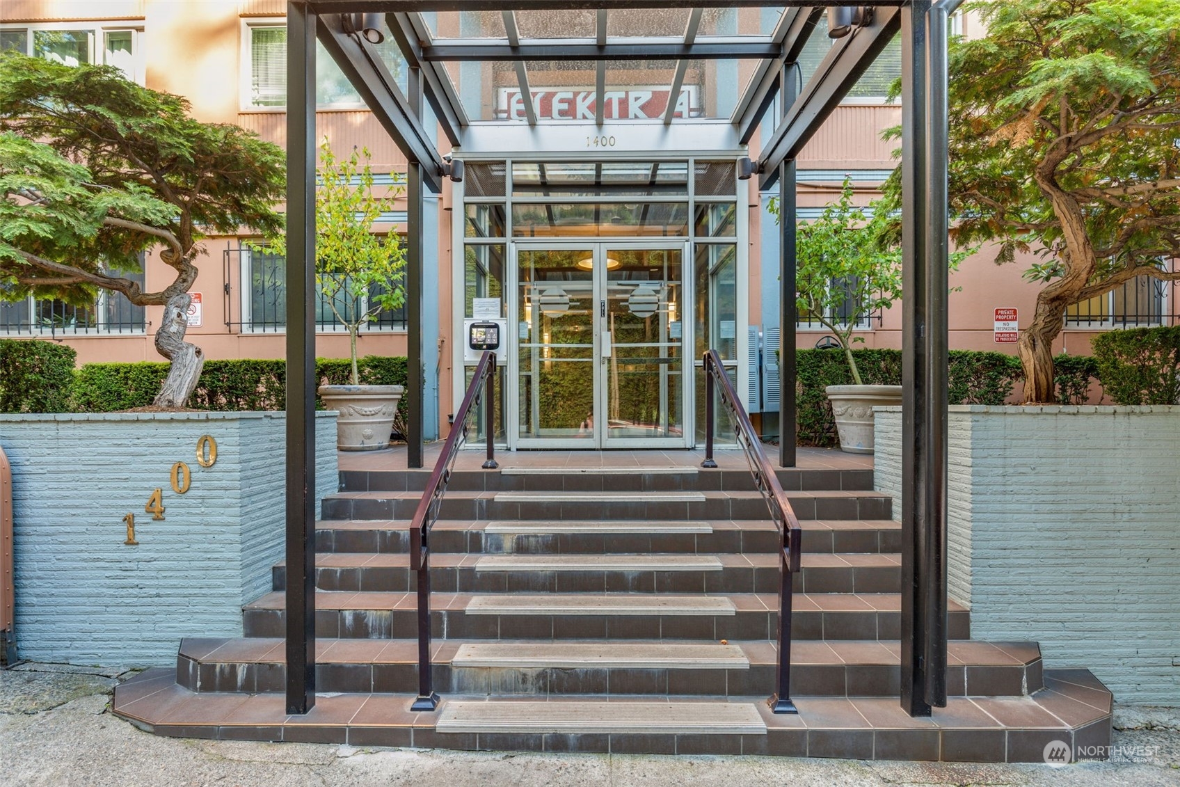 1400 Hubbell Place Unit: 305