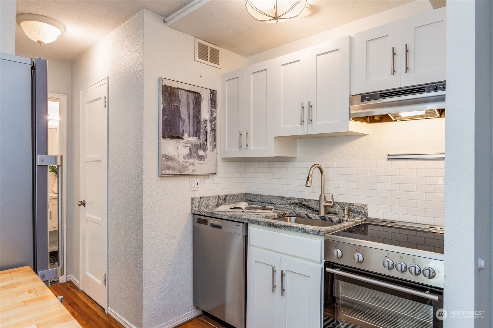 1400 Hubbell Place Unit: 305