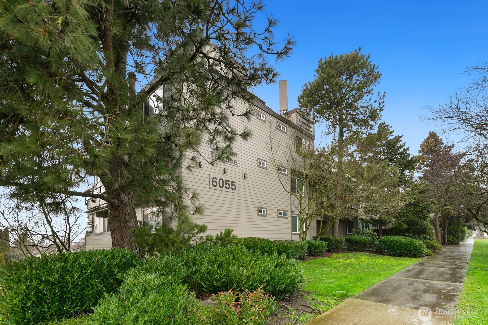 6055 35th Avenue SW Unit: 202