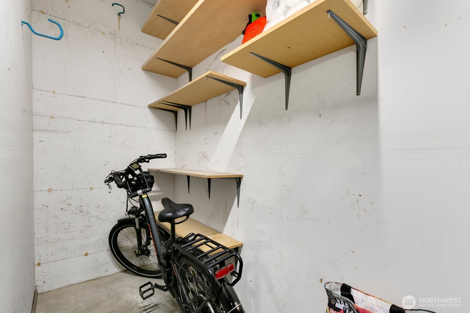 6055 35th Avenue SW Unit: 202