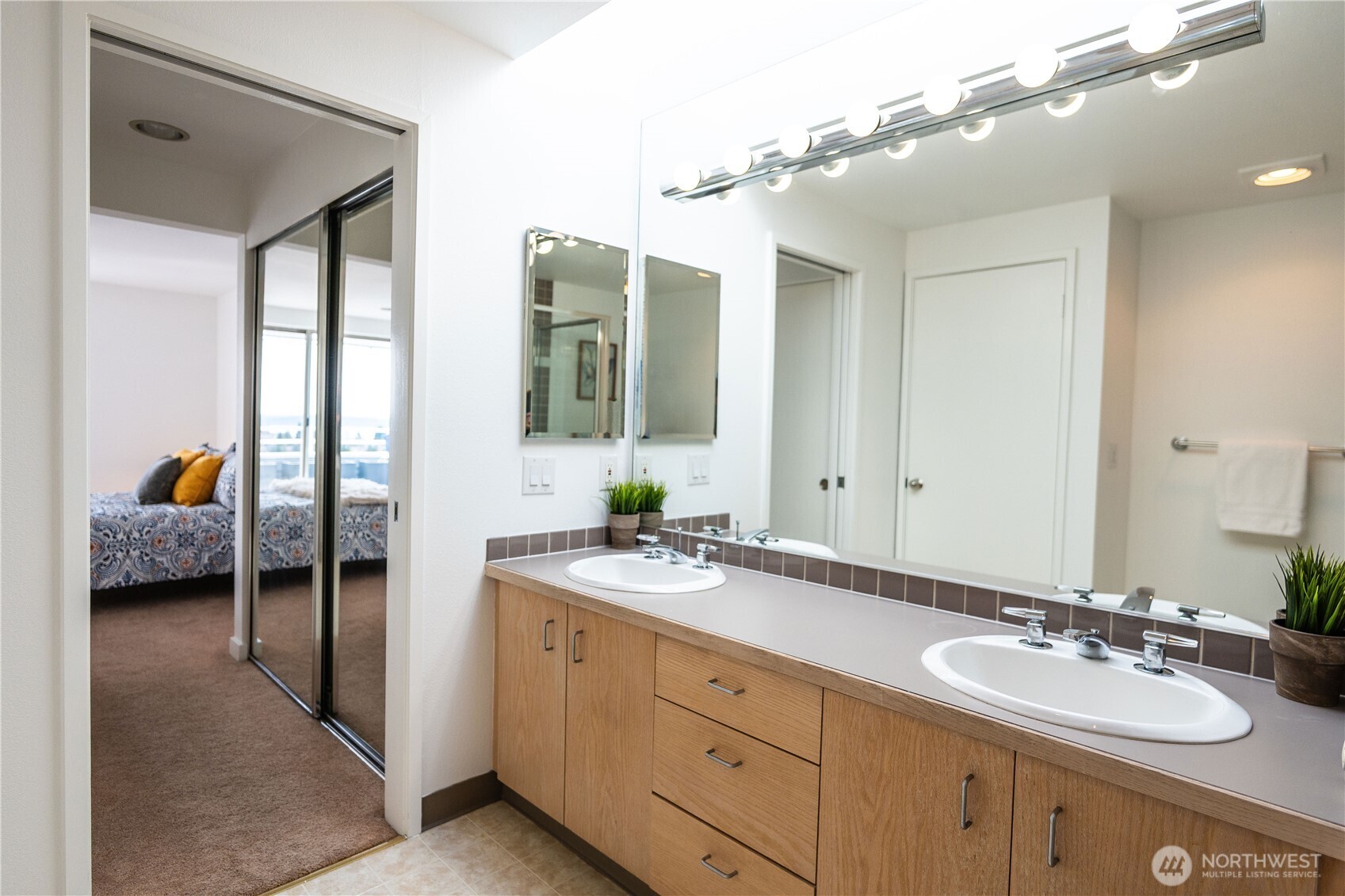 4557 45th Avenue SW Unit: 403