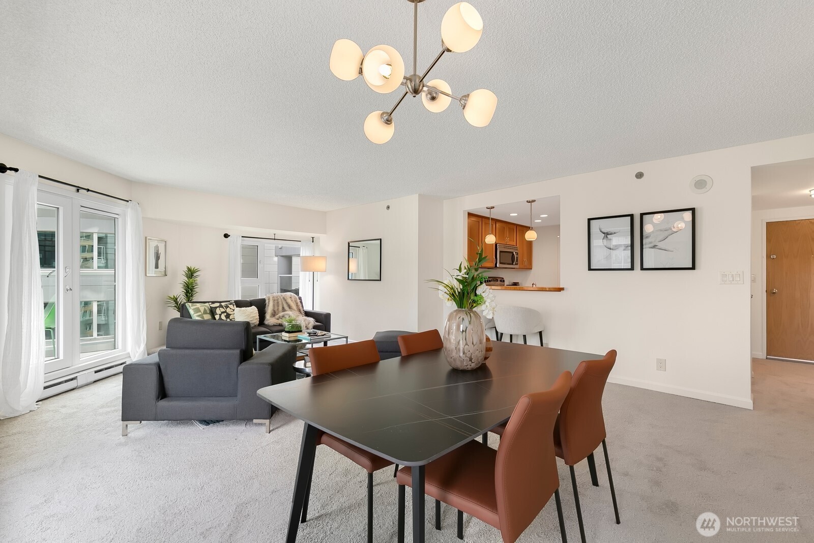 121 Vine Street Unit: 806