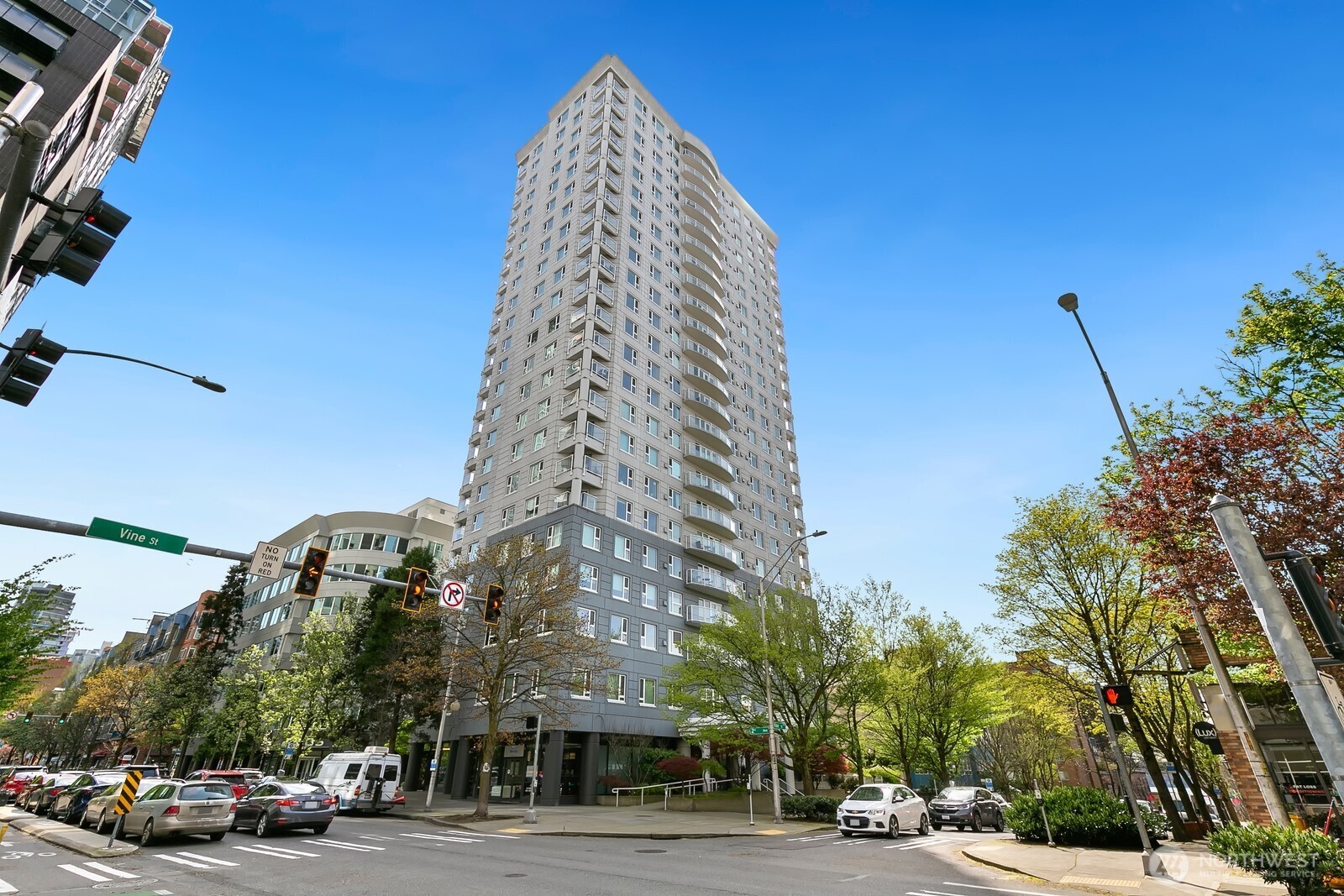 121 Vine Street Unit: 806