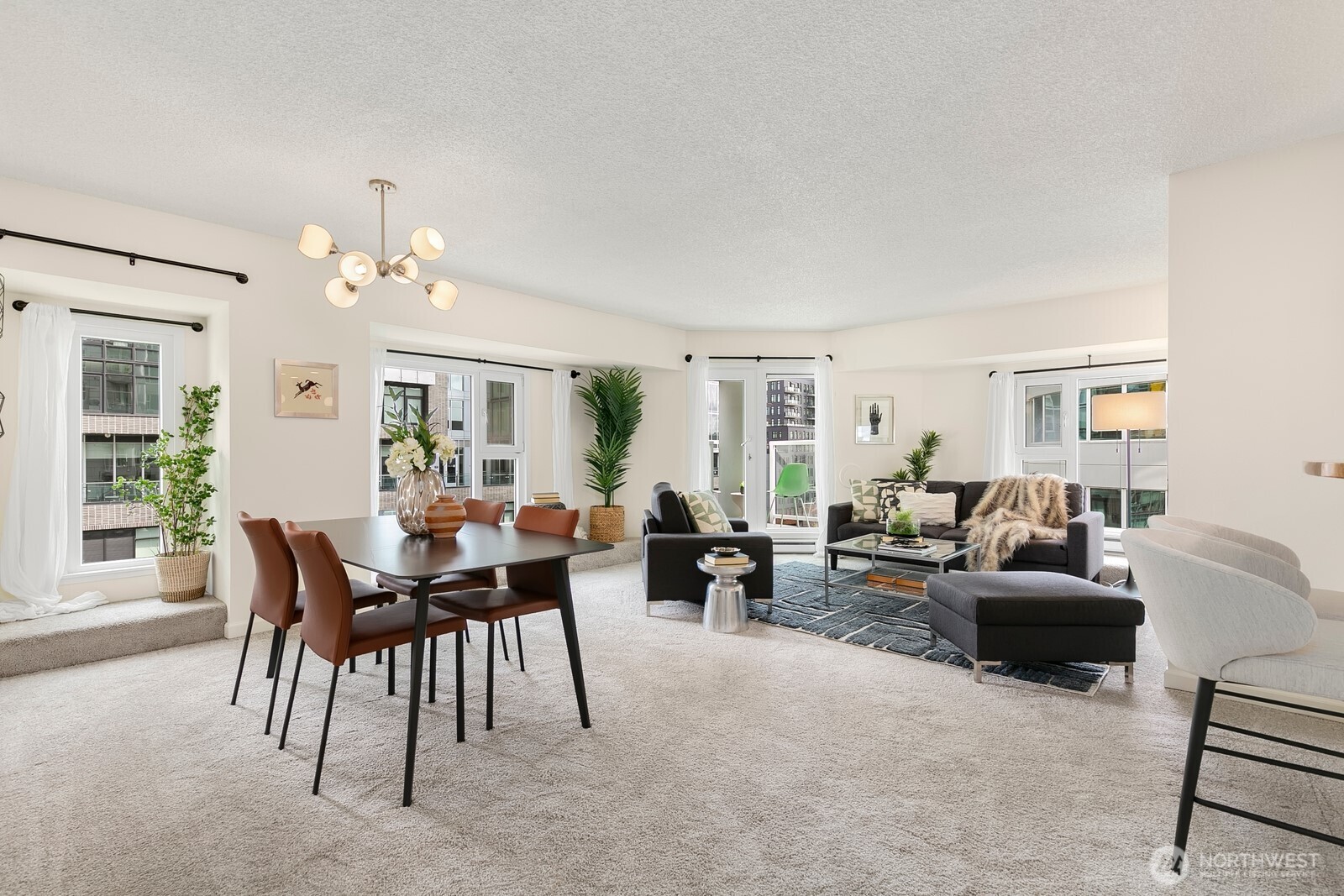 121 Vine Street Unit: 806