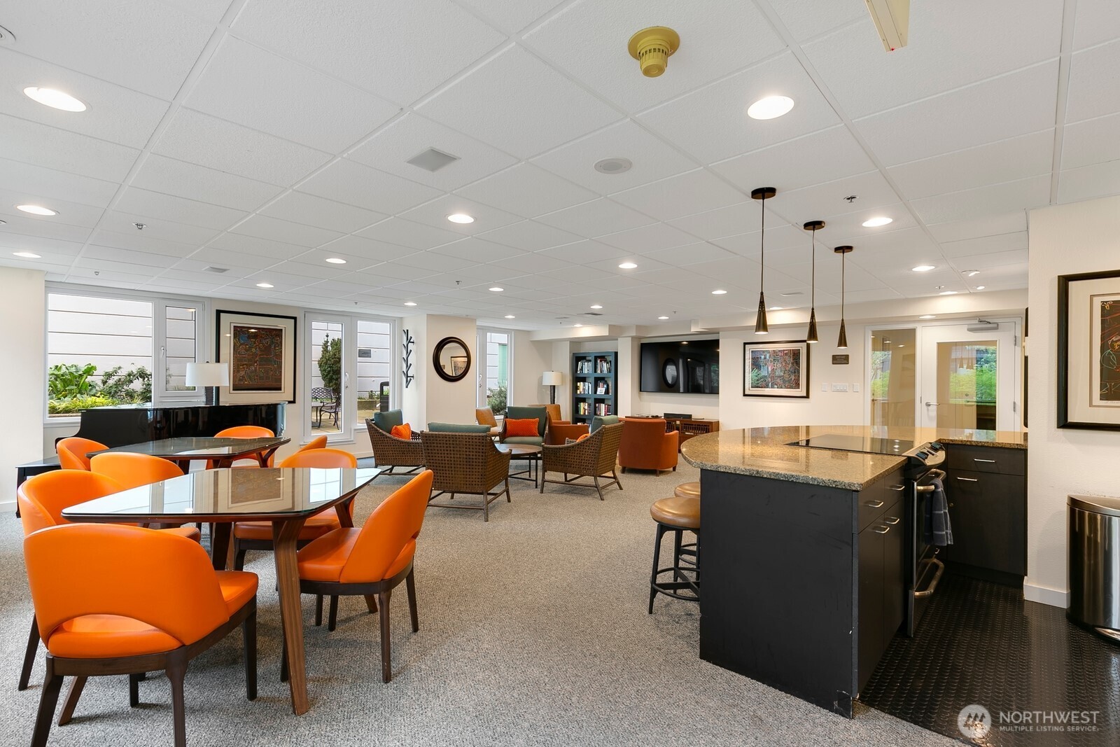 121 Vine Street Unit: 806