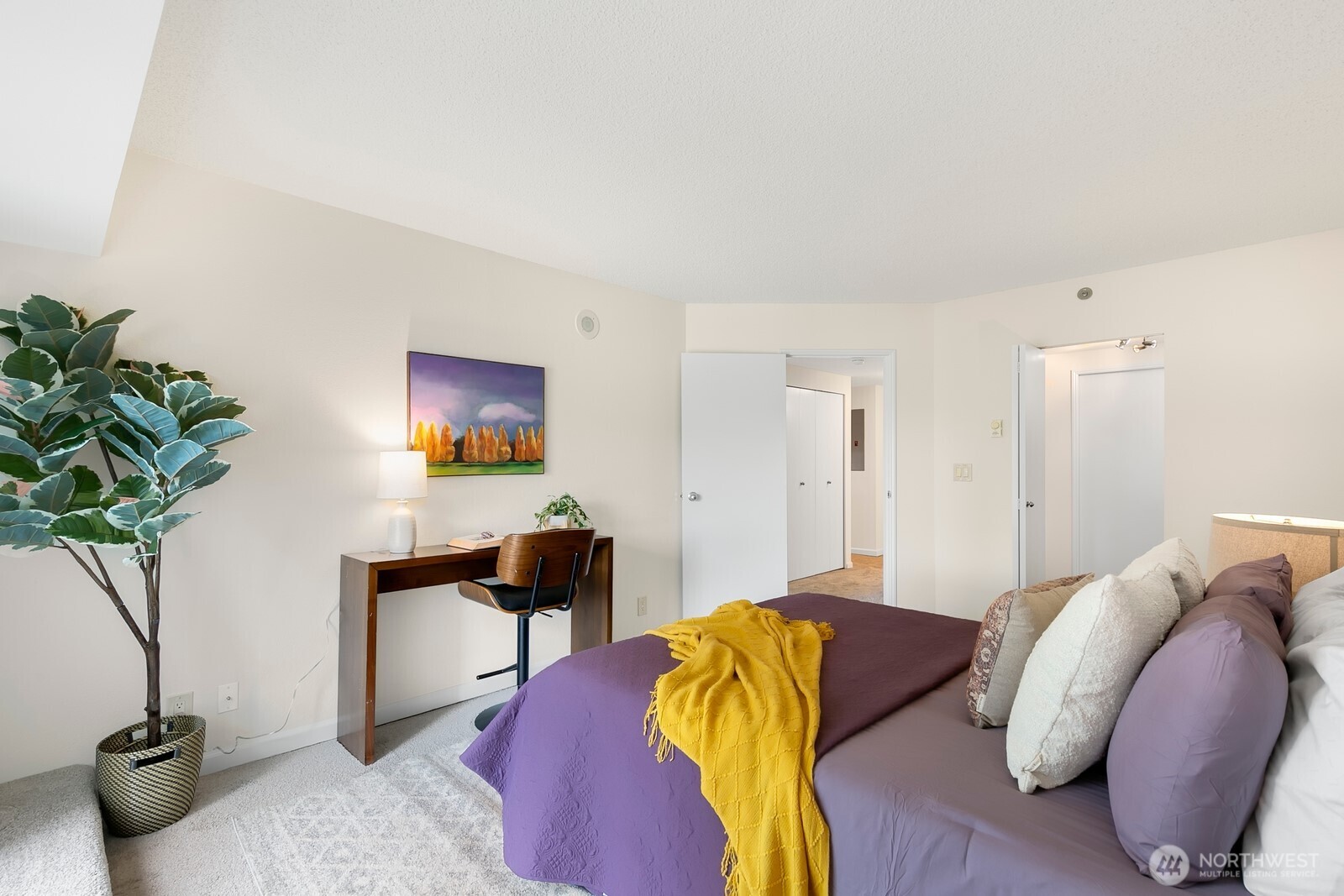 121 Vine Street Unit: 806