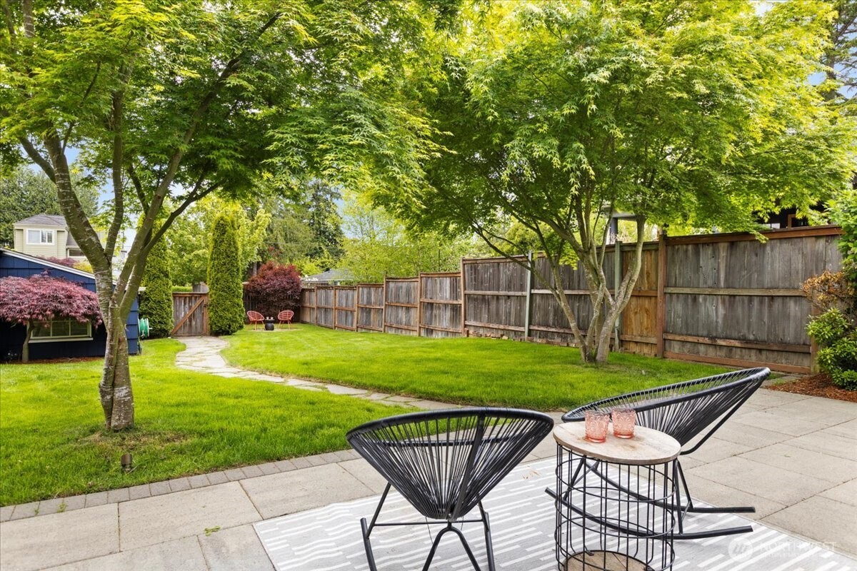3025 39th Avenue SW