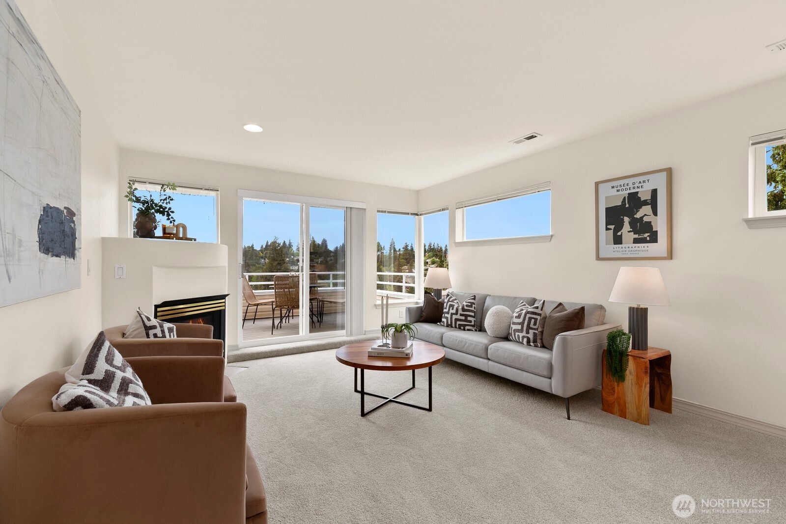 4527 45th Avenue SW Unit: 401 N