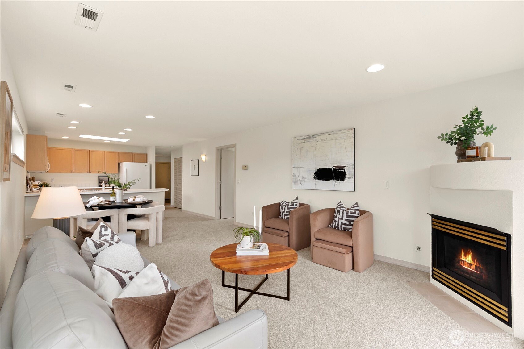 4527 45th Avenue SW Unit: 401 N