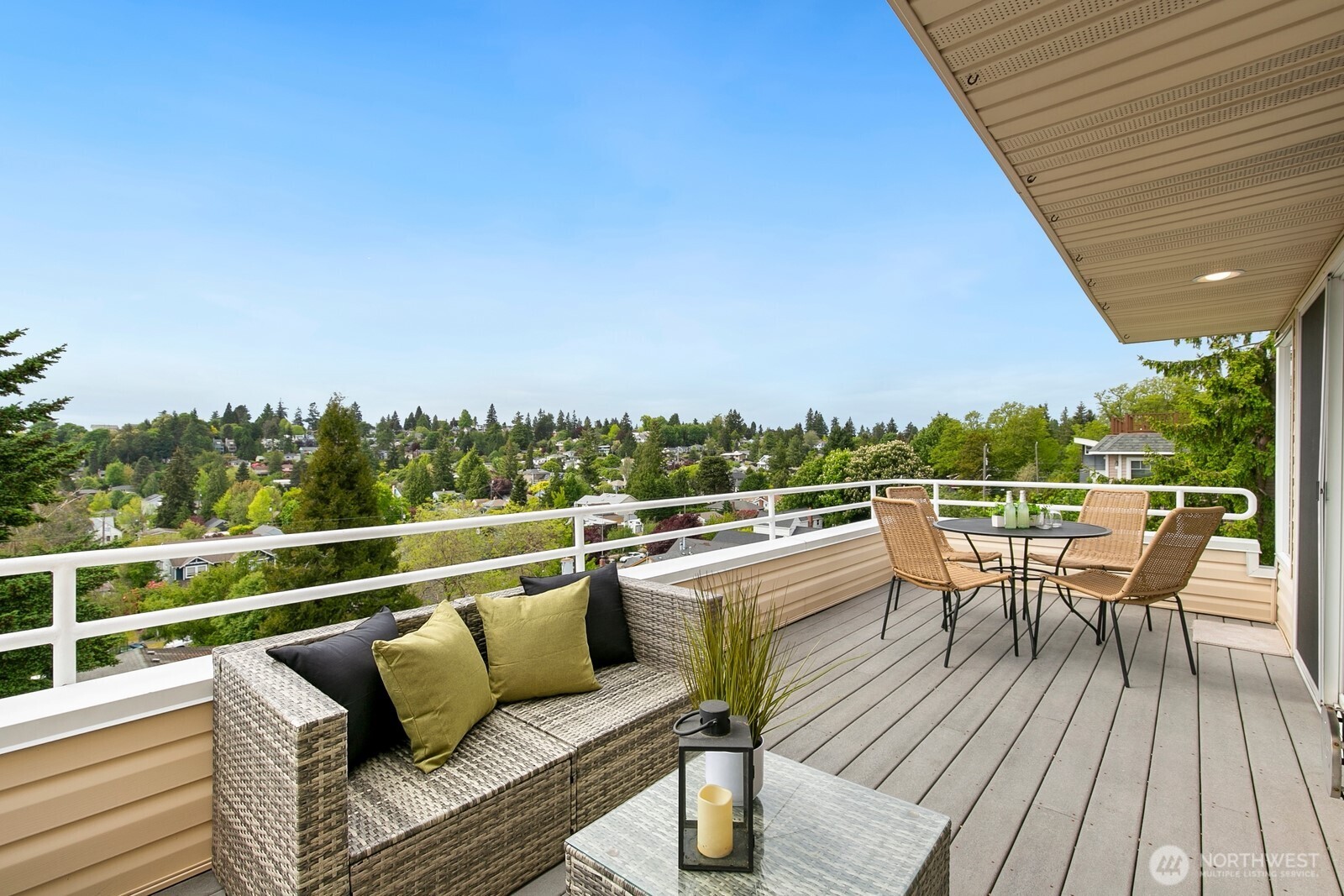 4527 45th Avenue SW Unit: 401 N