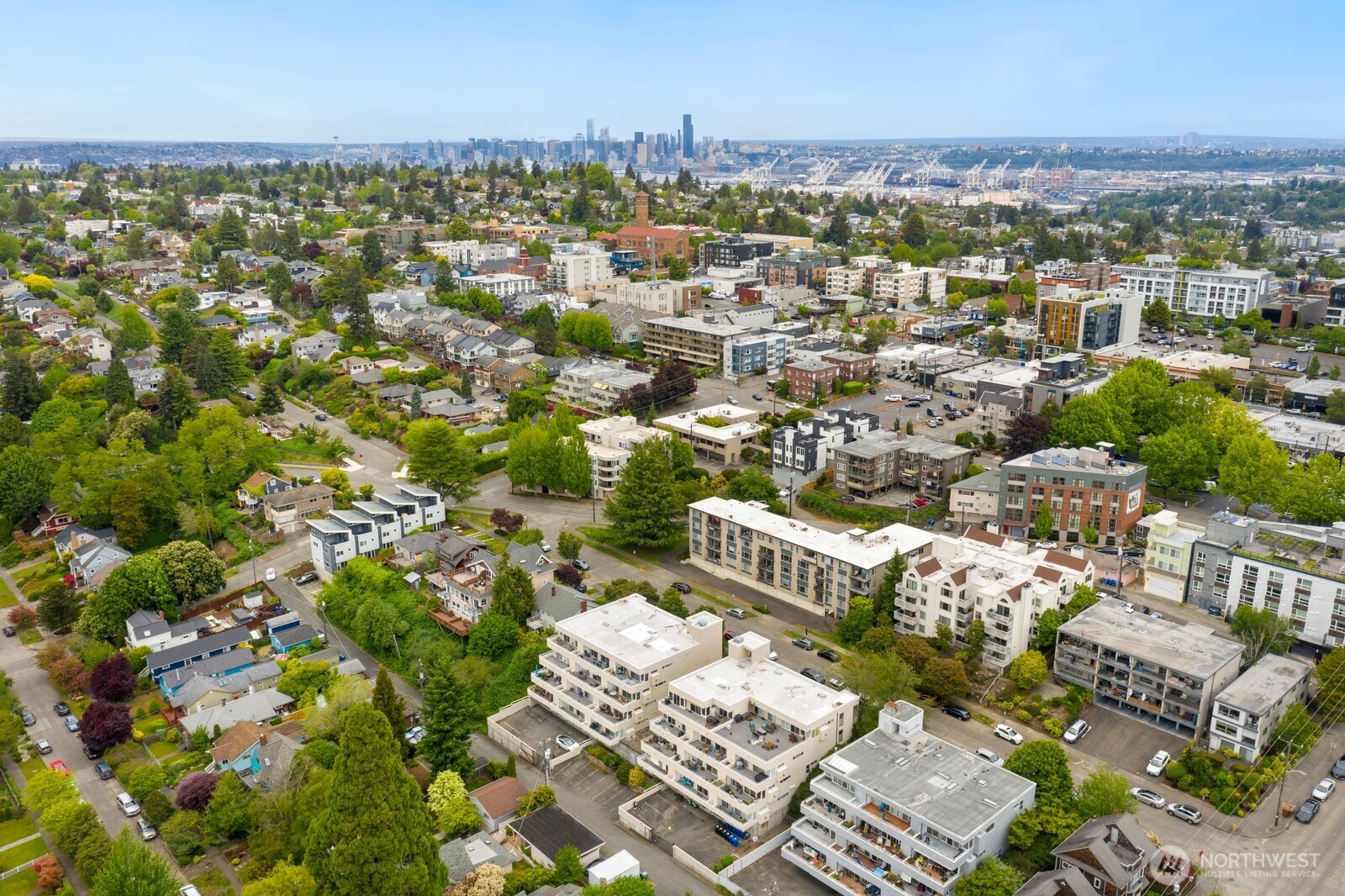 4527 45th Avenue SW Unit: 401 N