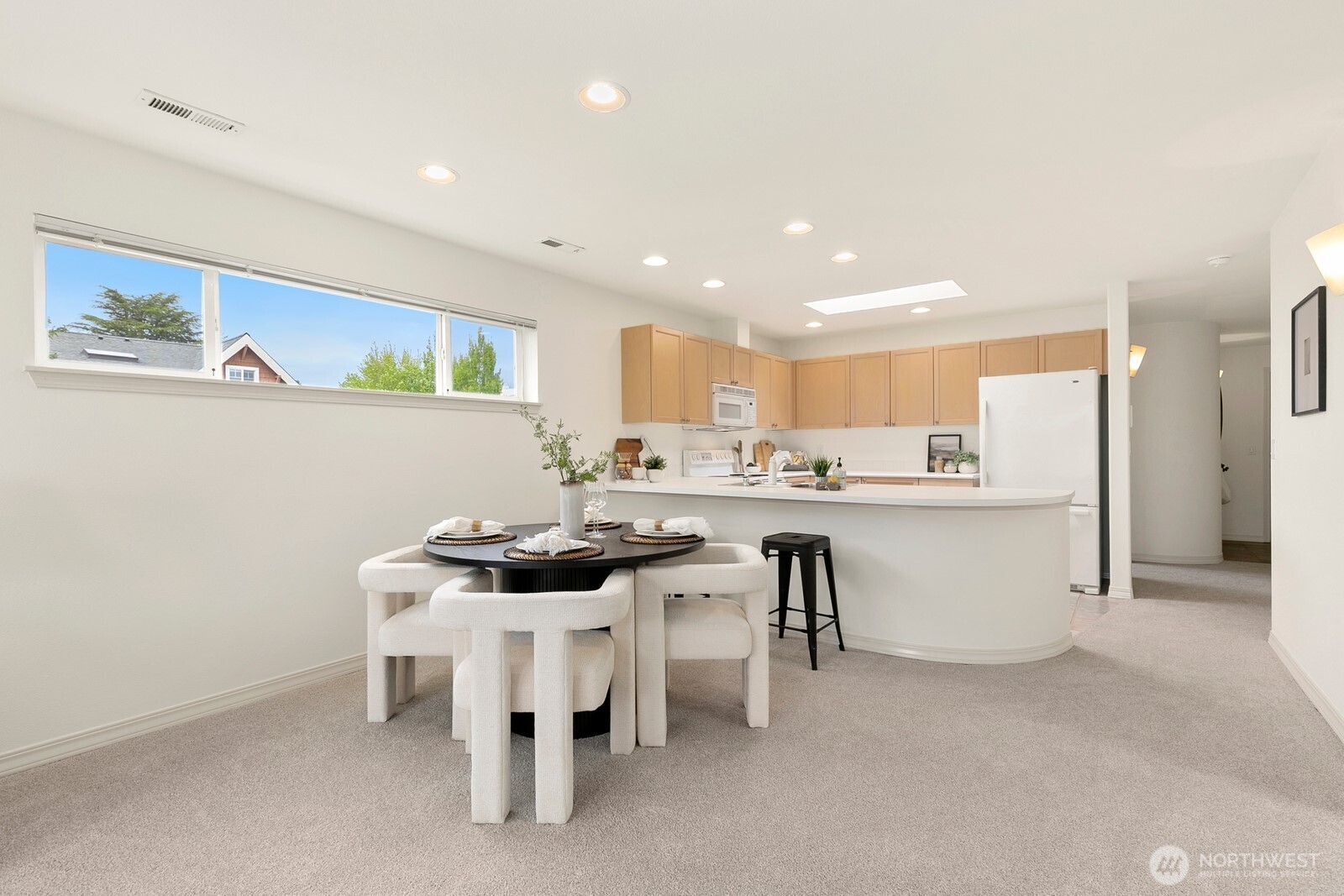 4527 45th Avenue SW Unit: 401 N
