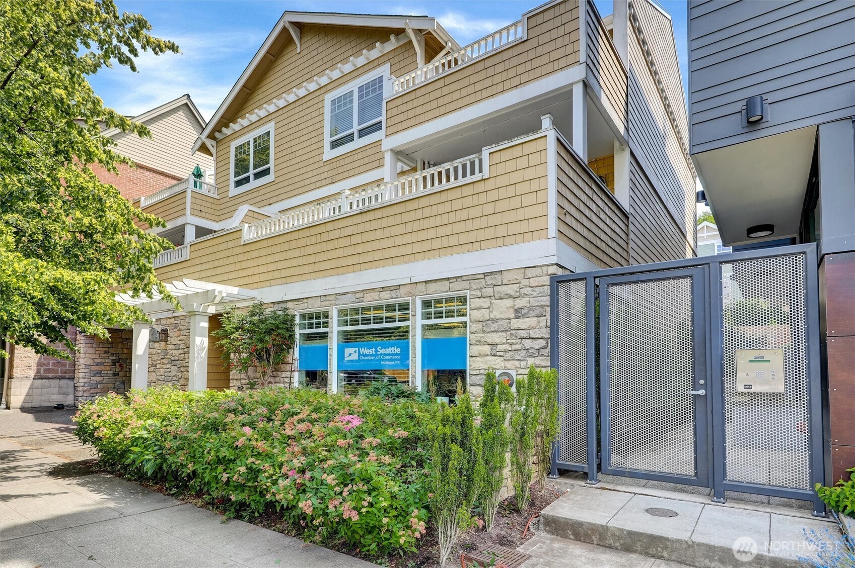 5450 California Avenue SW Unit: 302