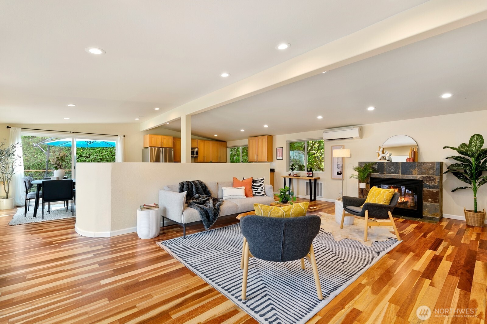 3701 SW Southern Street