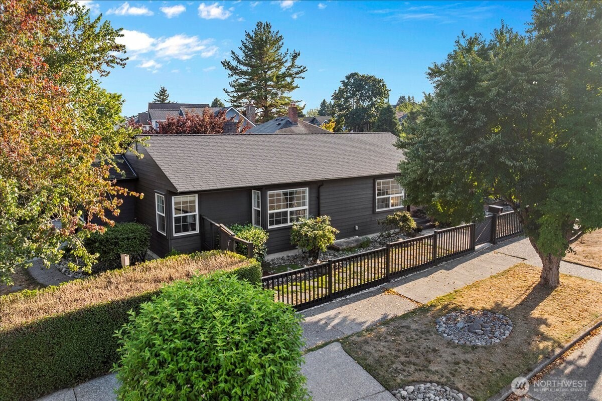 3523 SW Charlestown Street