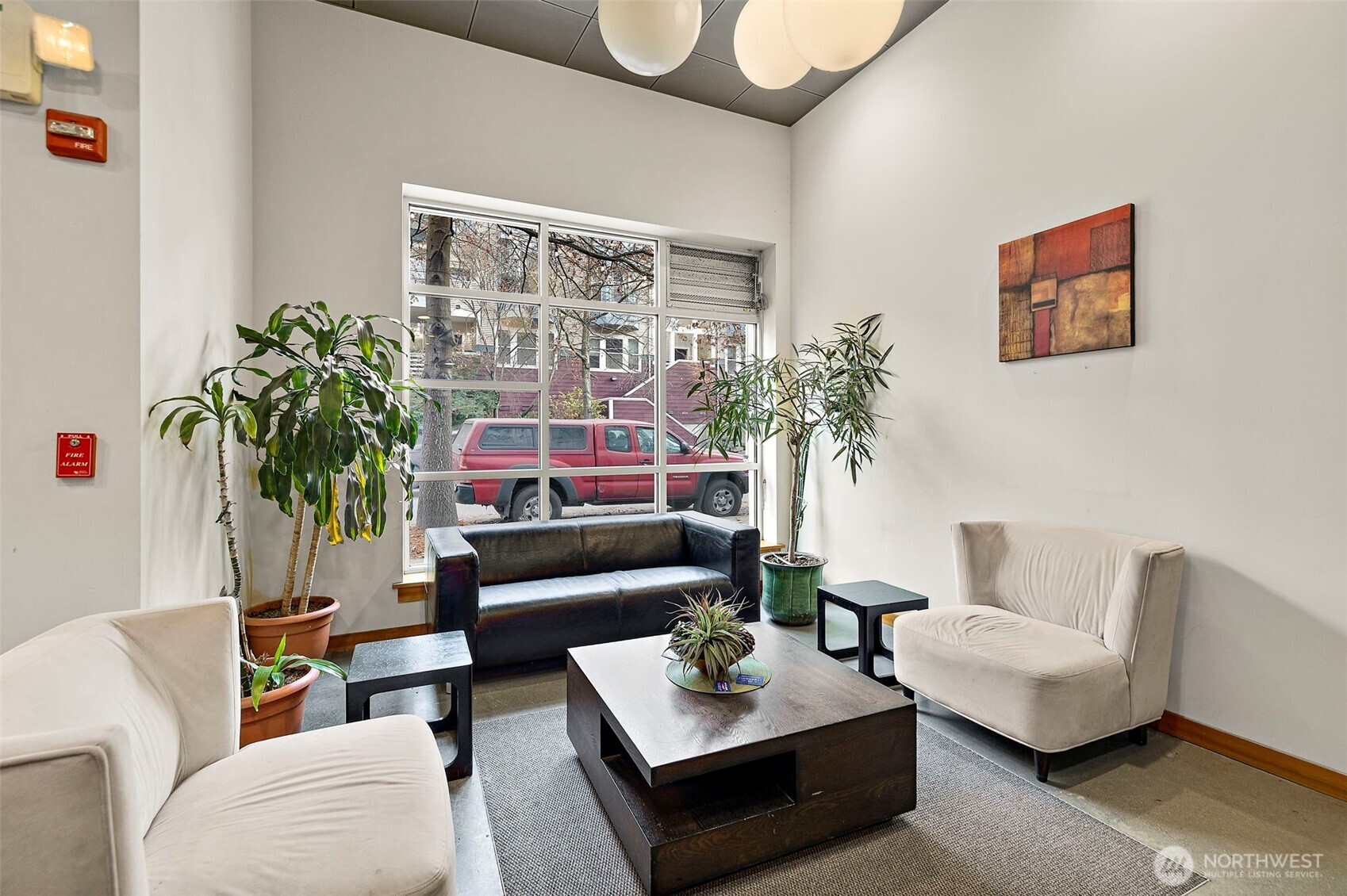 827 Hiawatha Place S Unit: 313