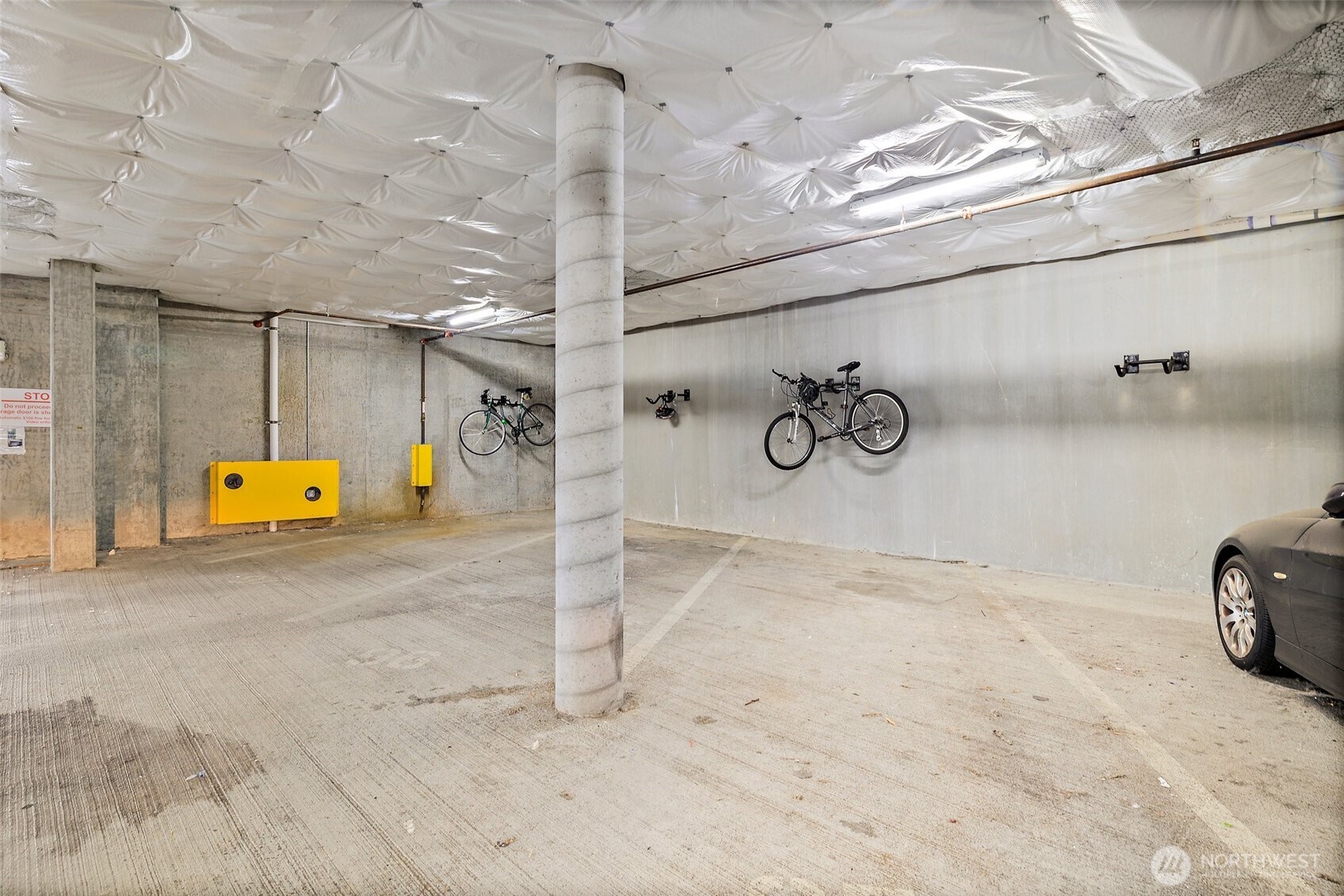 827 Hiawatha Place S Unit: 313