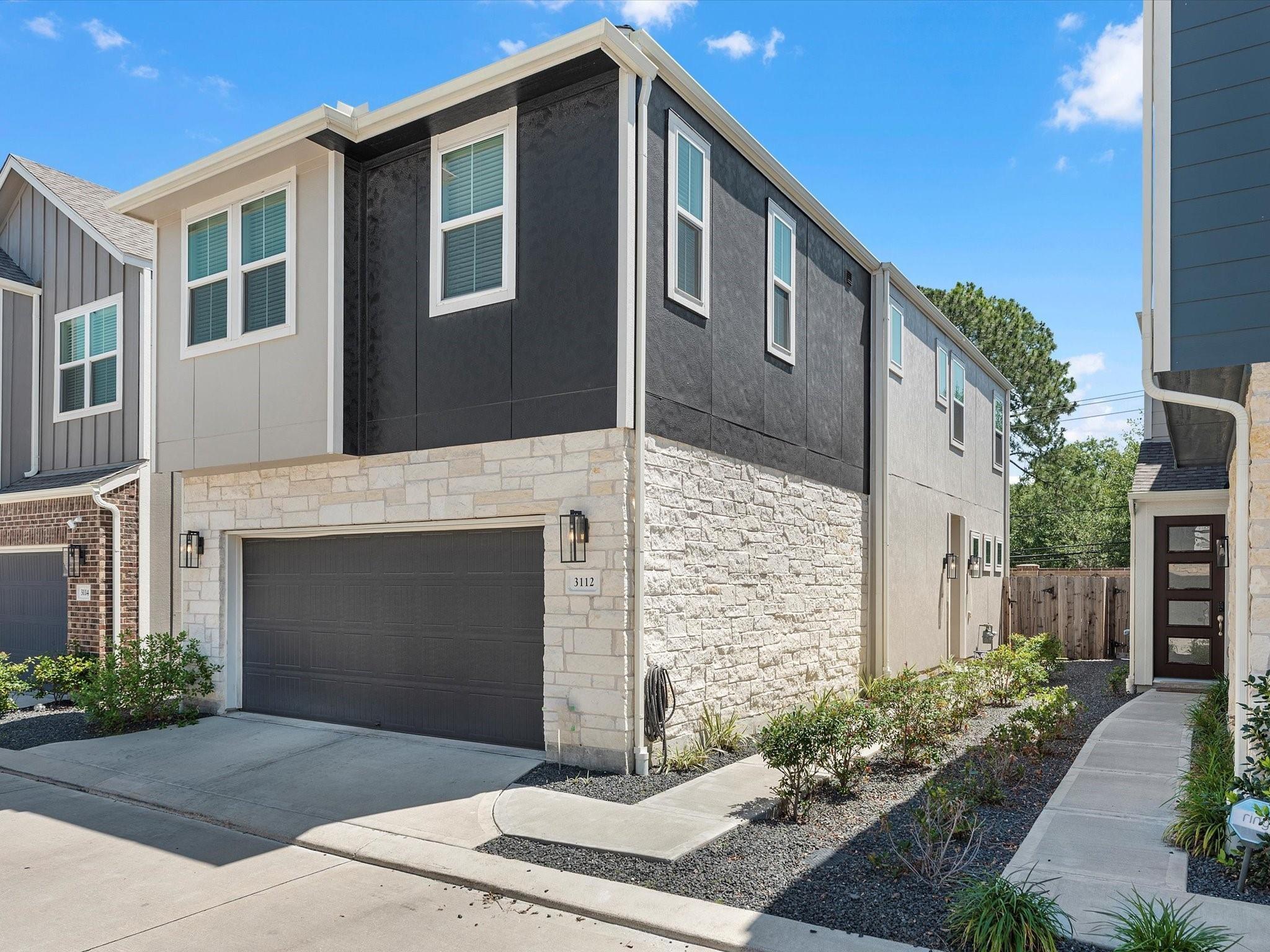 3112 Flower Market Lane