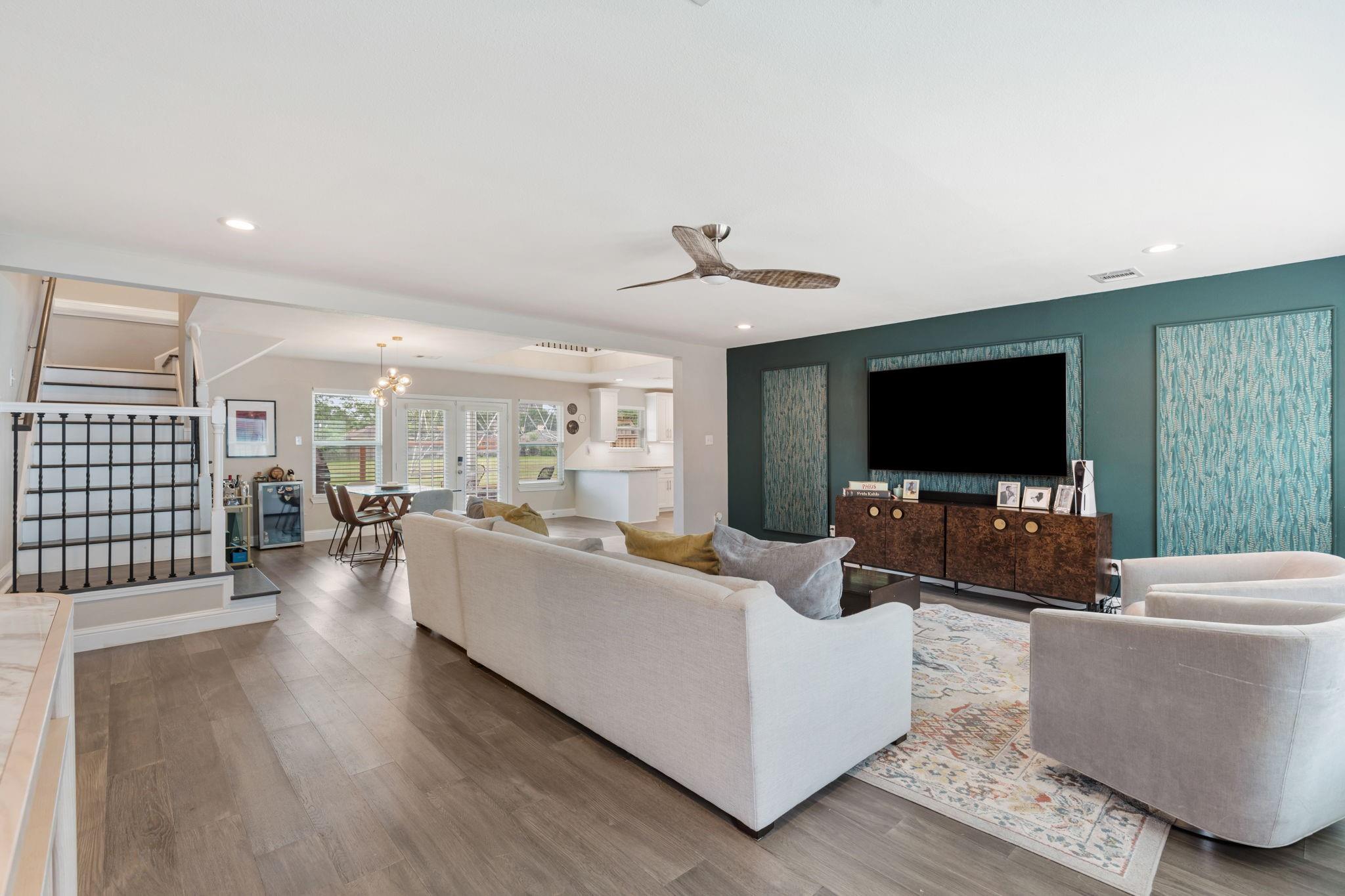 1015 Gardendale Drive