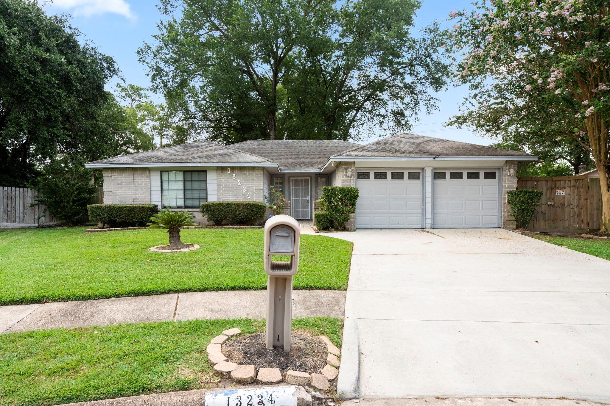 13234 Boyer Lane
