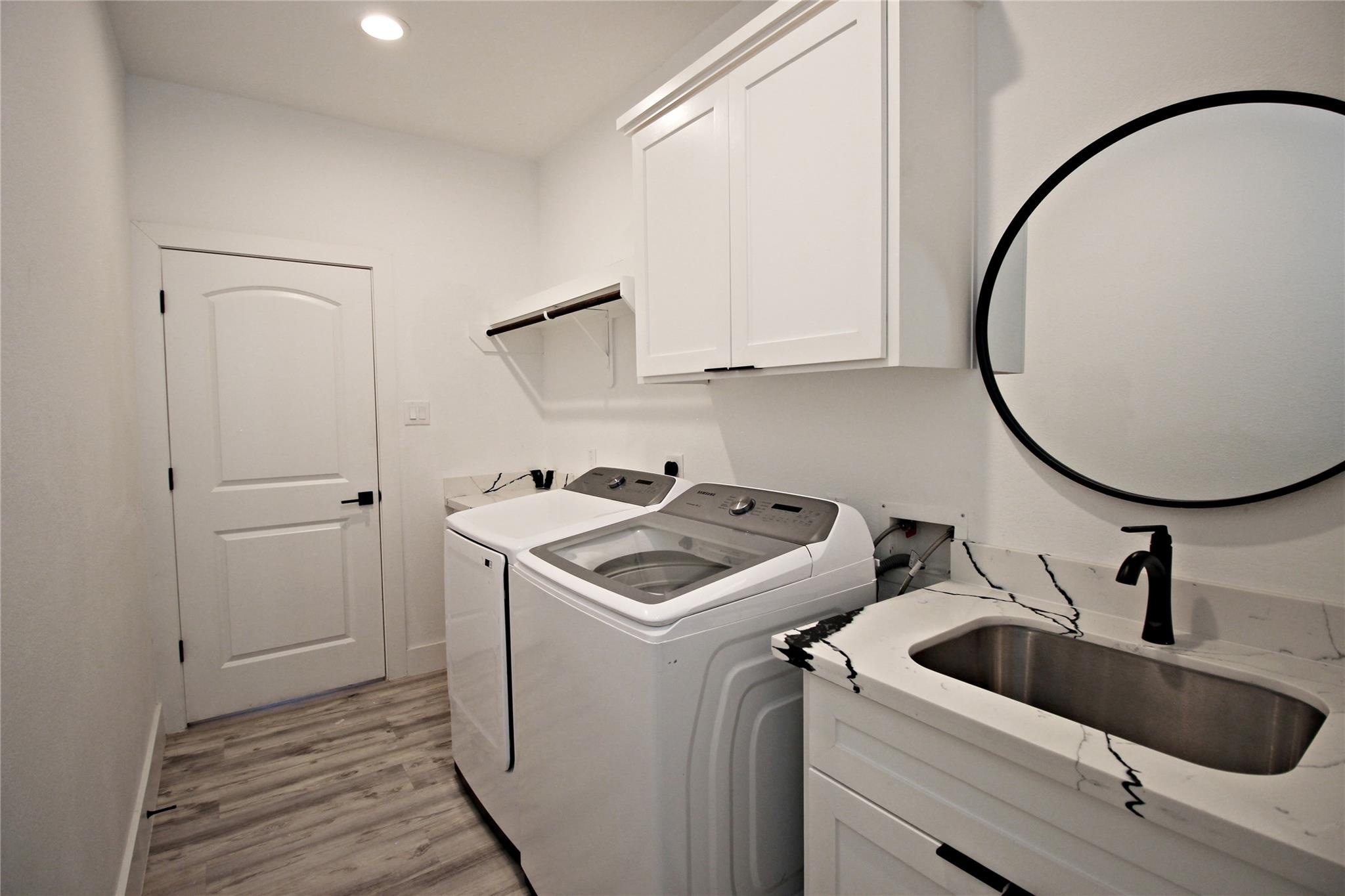 1118 N Shepherd Drive