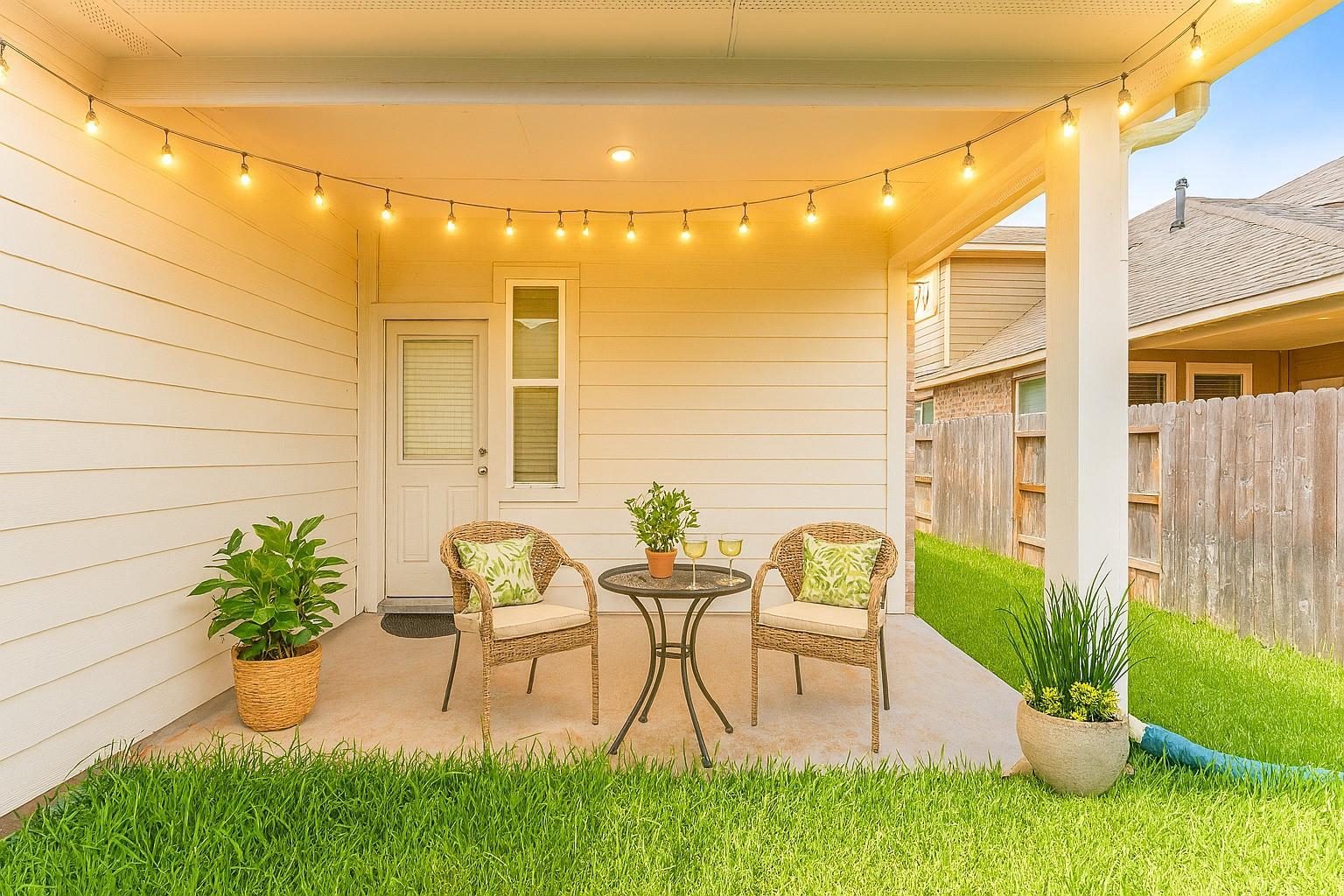1425 Sundown Glen Lane