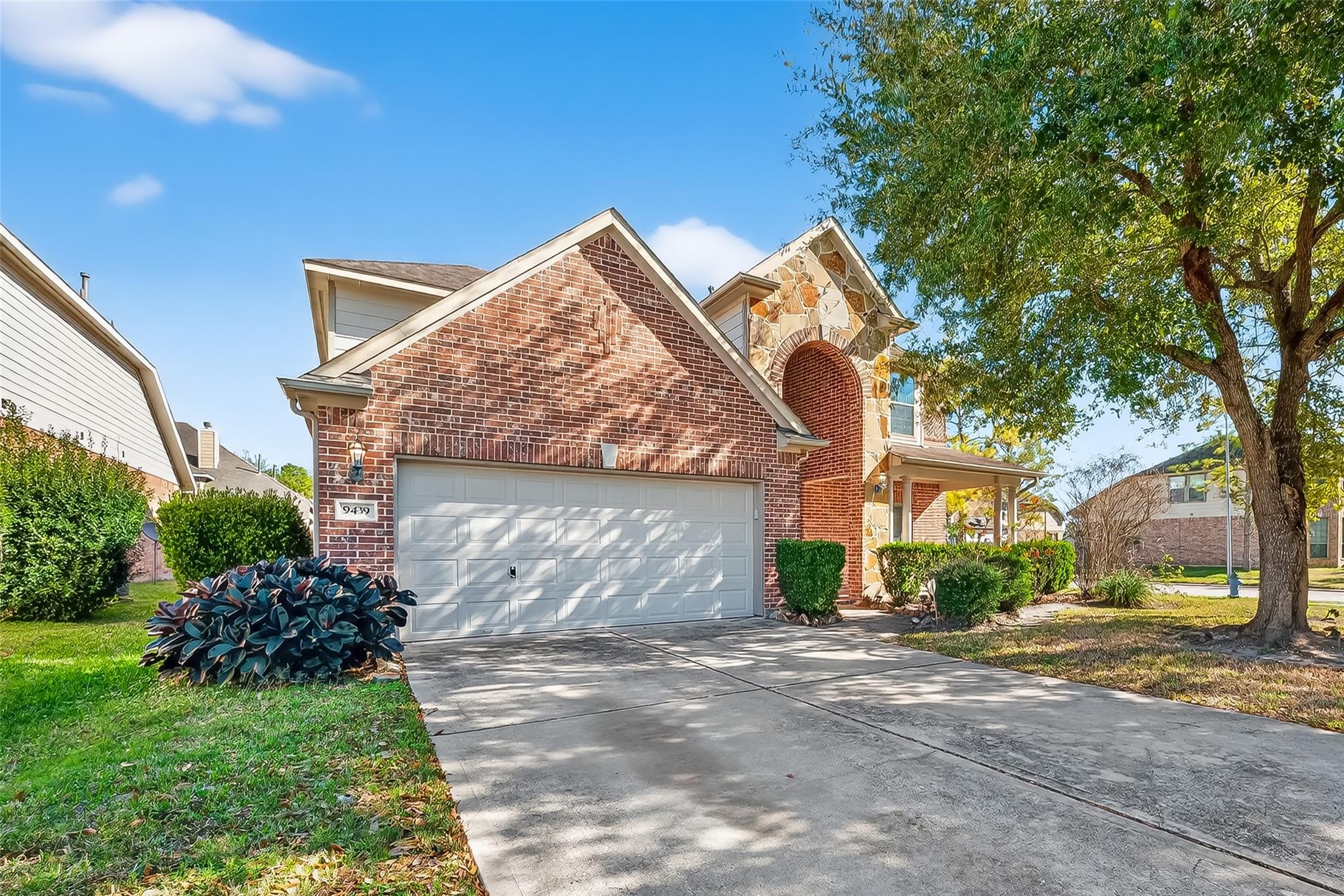 9439 Emerald Lakes Drive