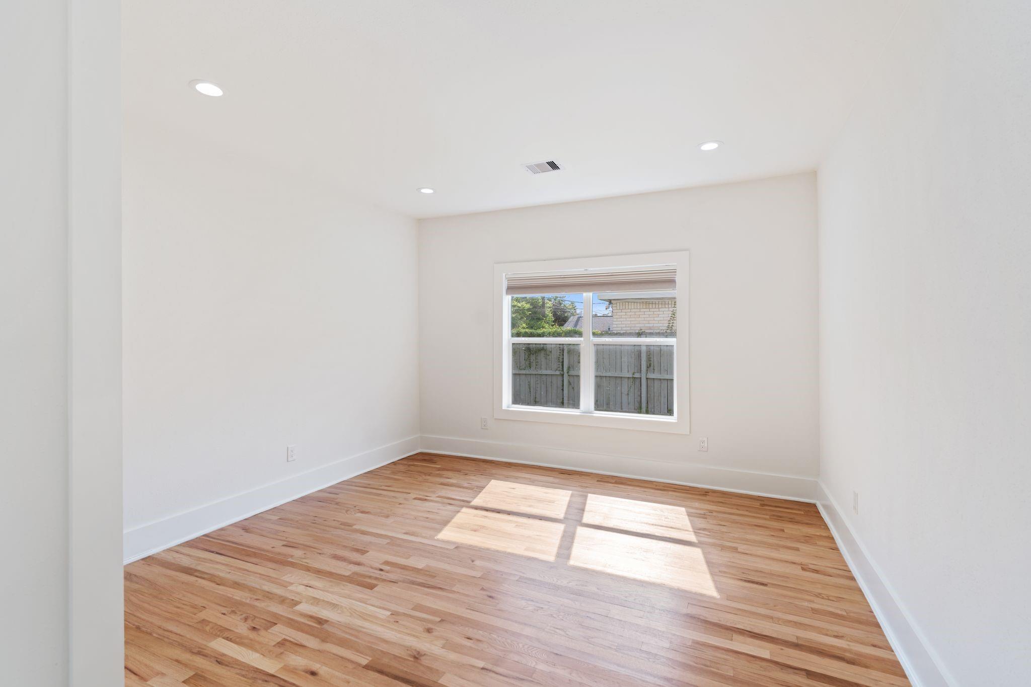 2801 Rosewood Street