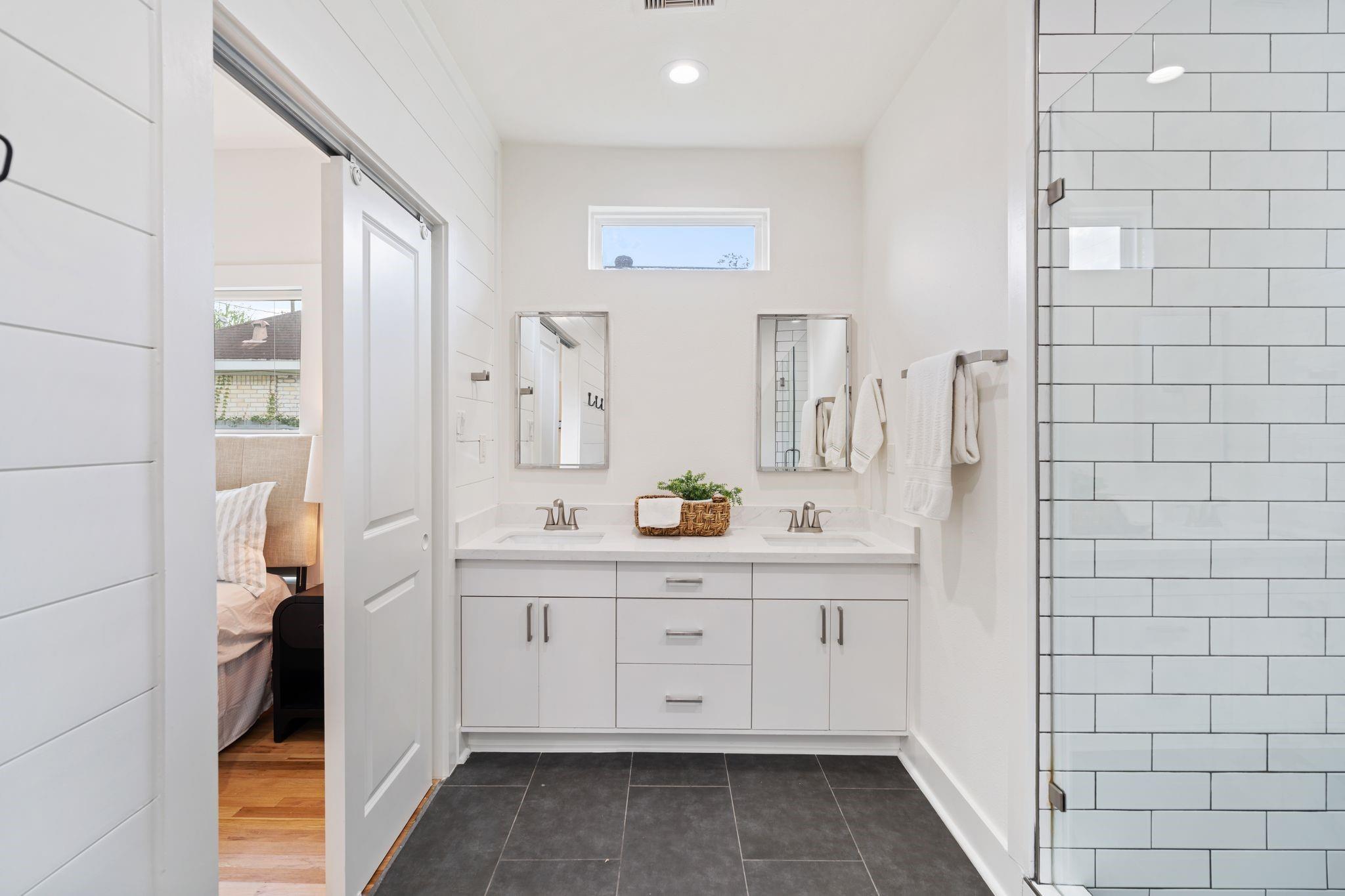 2801 Rosewood Street