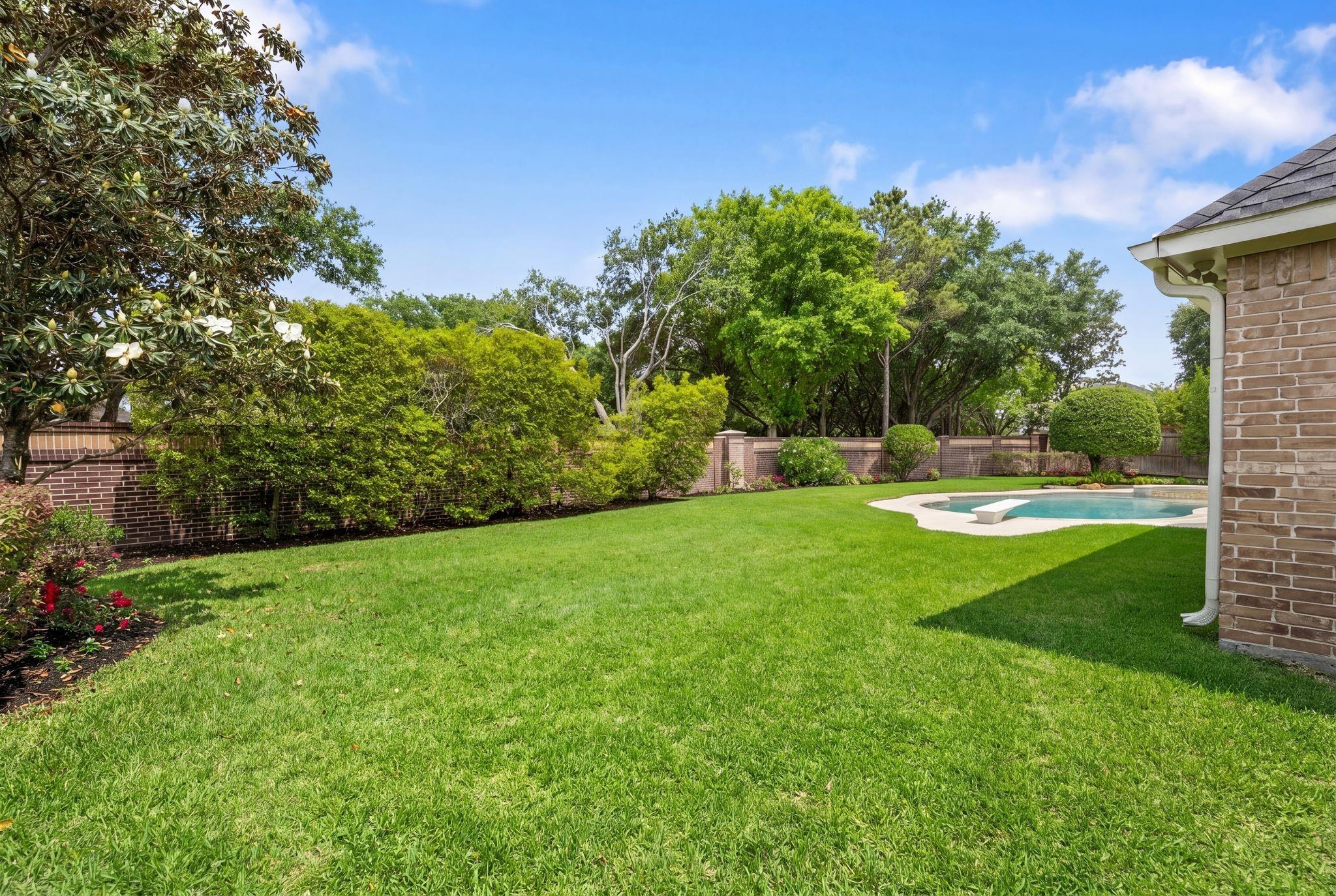 22327 Maybrook Park Circle