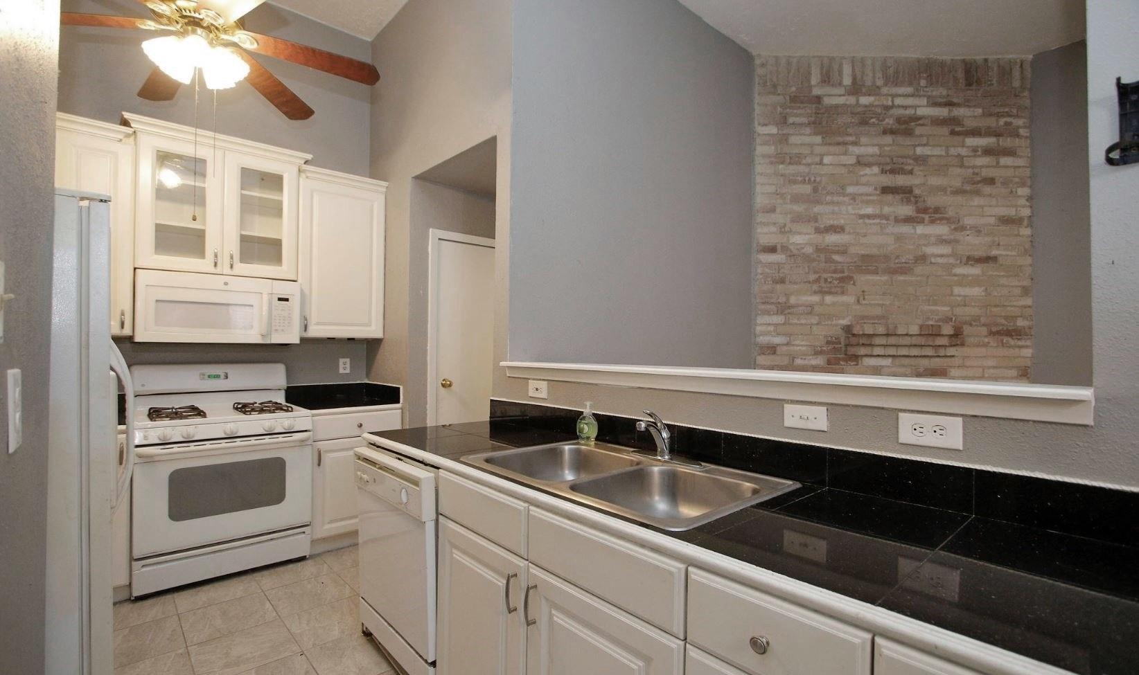 3111 Oak Rock Circle