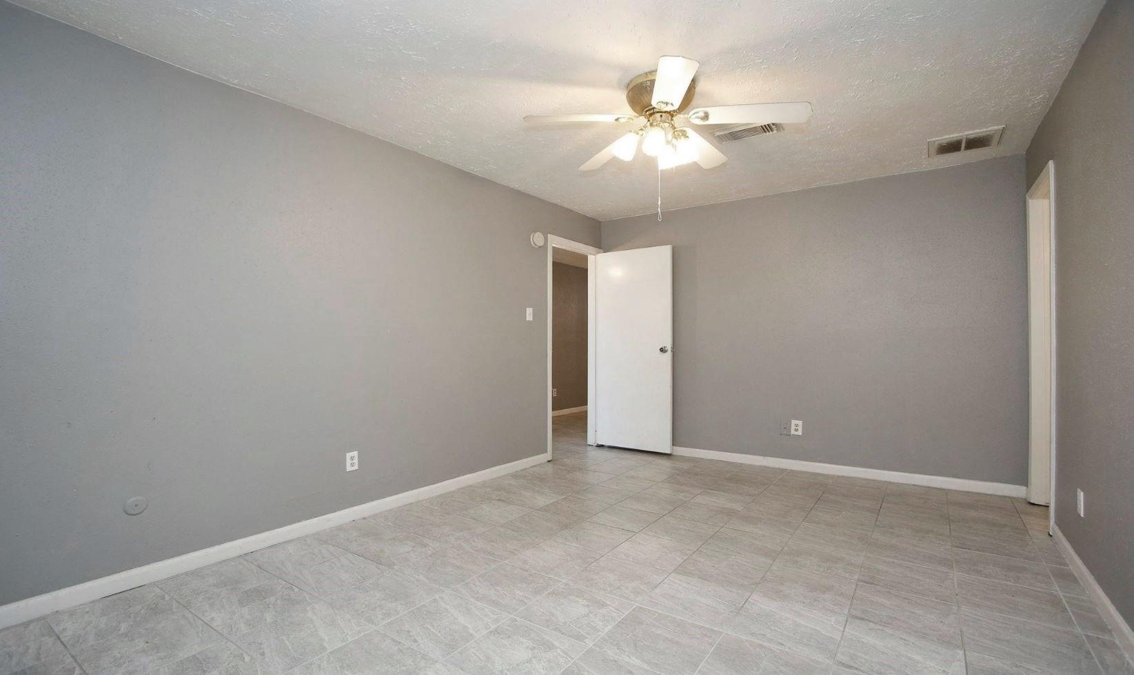 3111 Oak Rock Circle