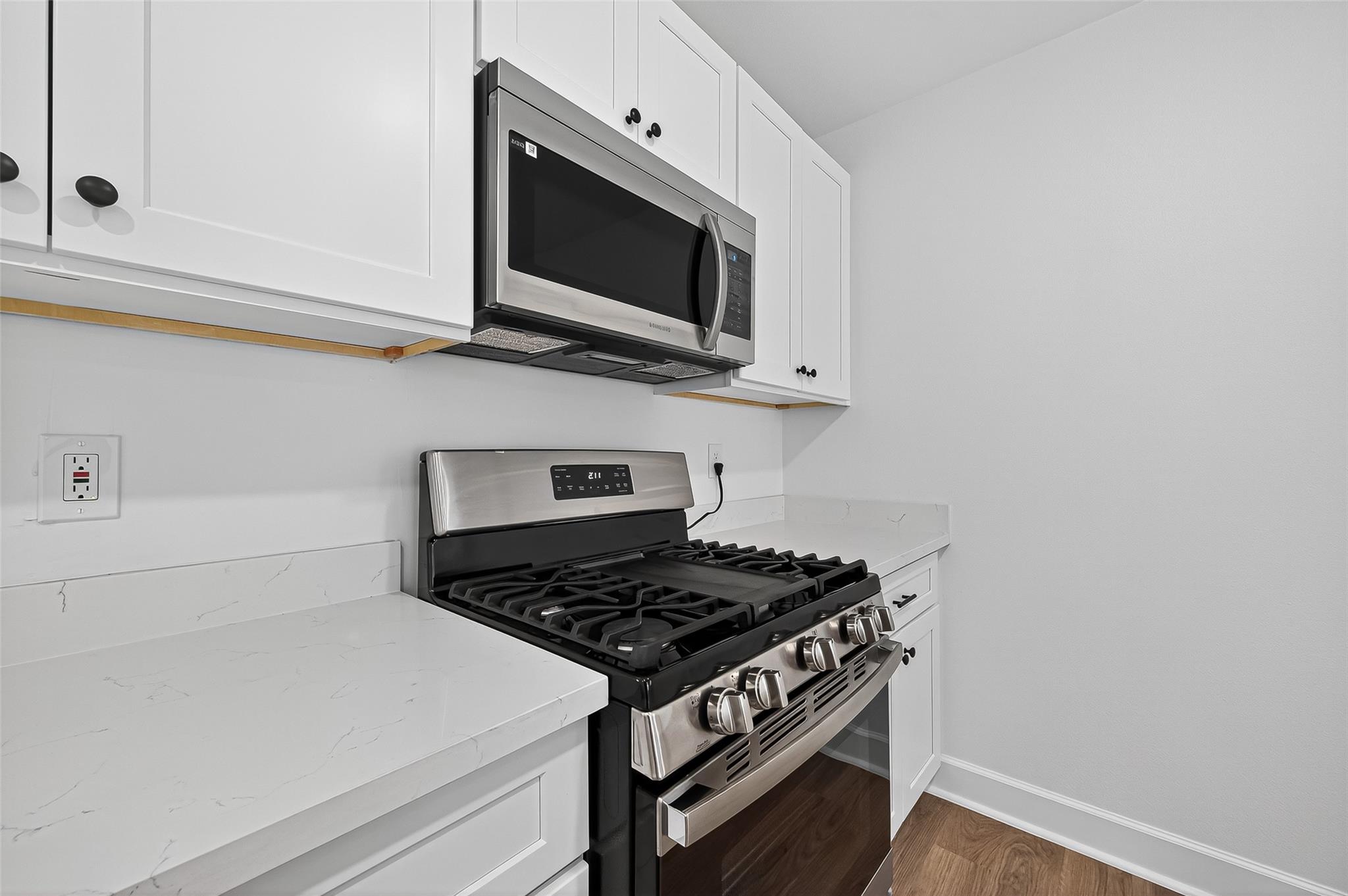 1609 N Pacific Street