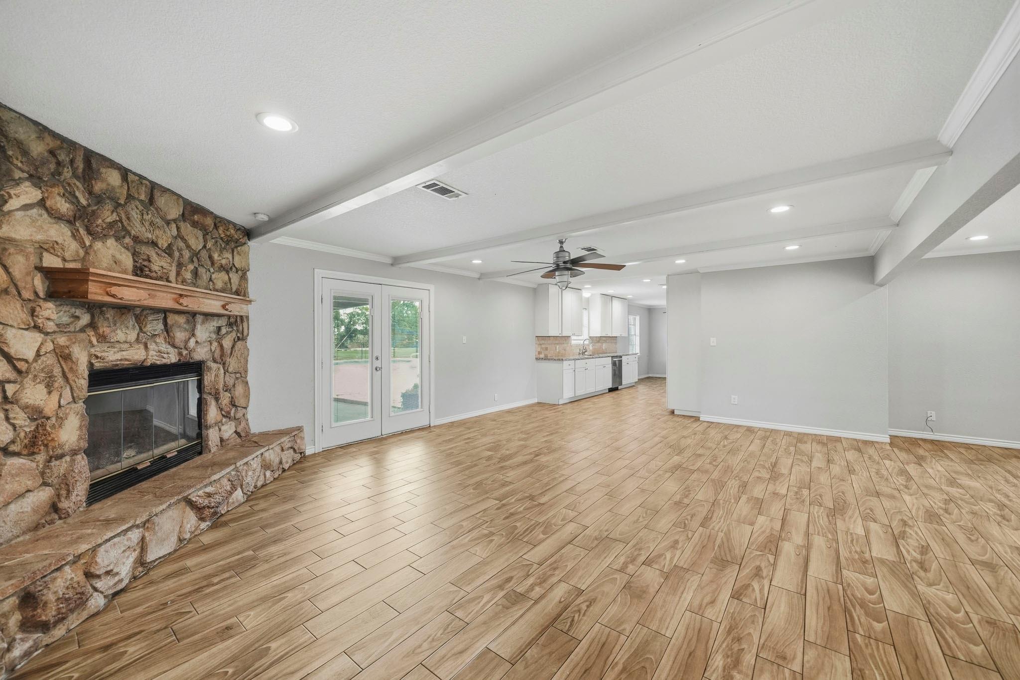 302 Country Road 893