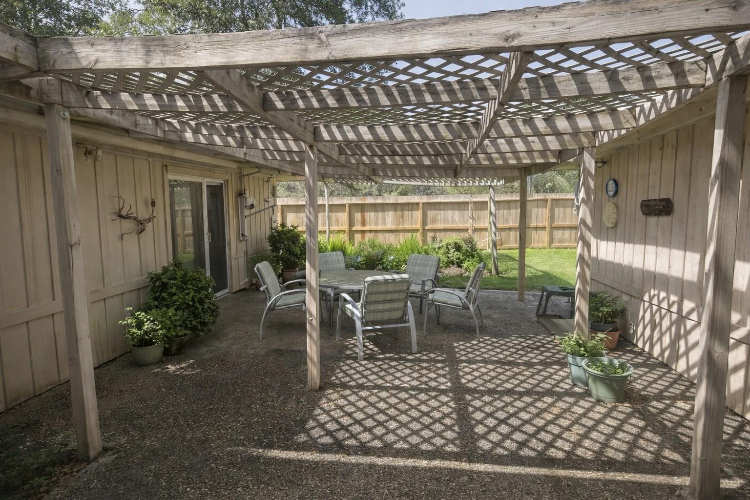 1615 Hill Top Lane