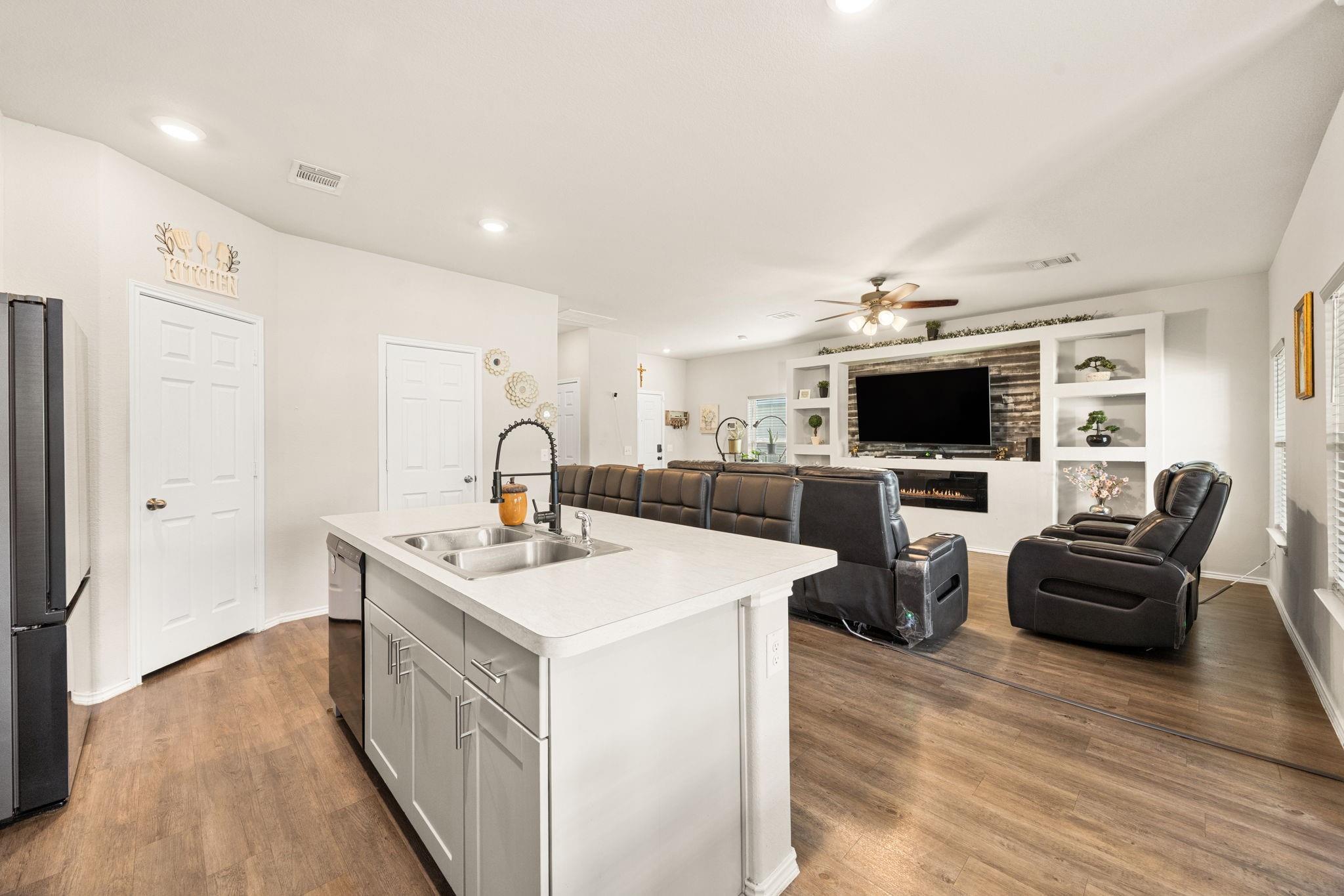 5952 Fernway Court