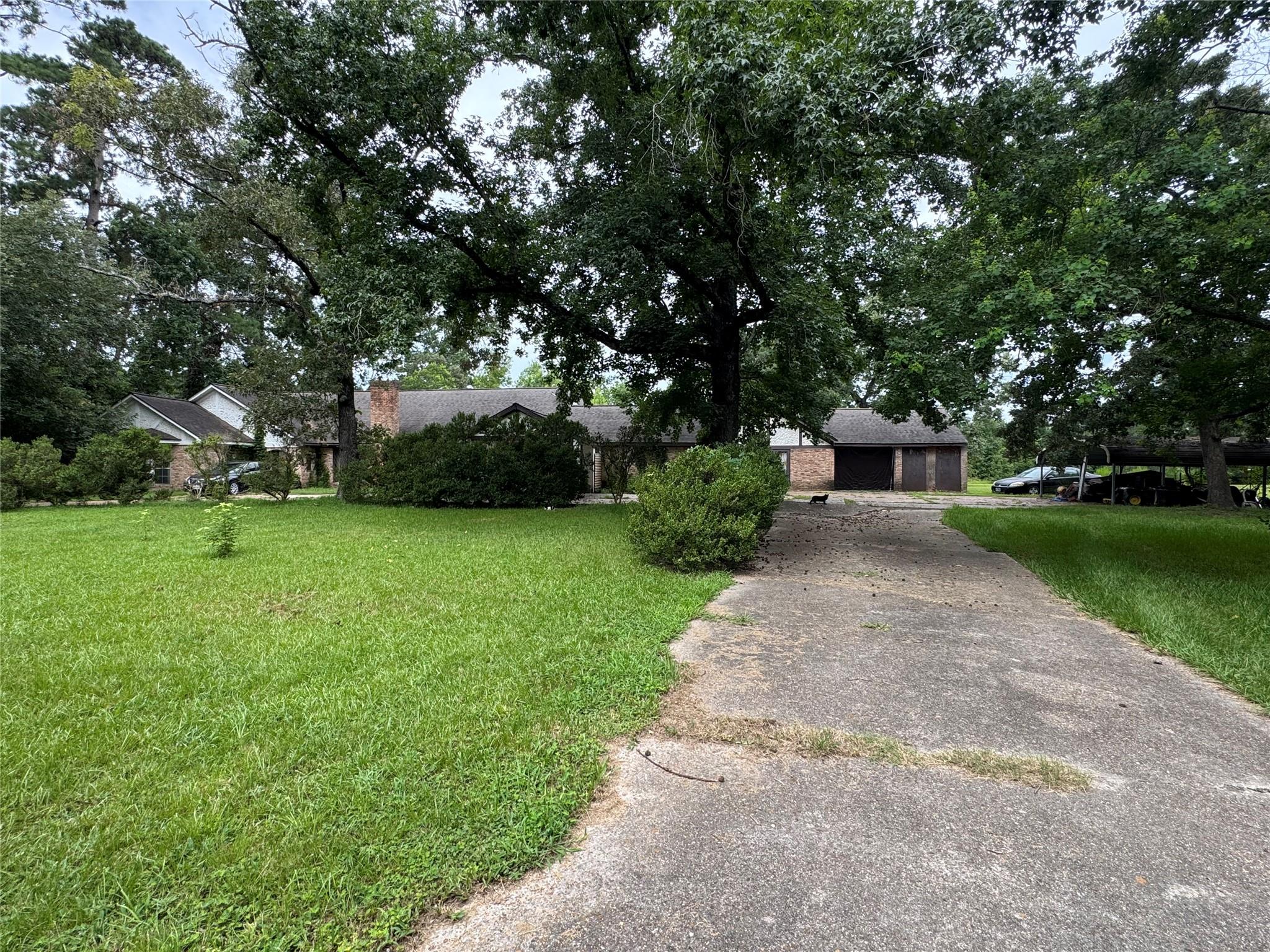 33635 W Decker Dr