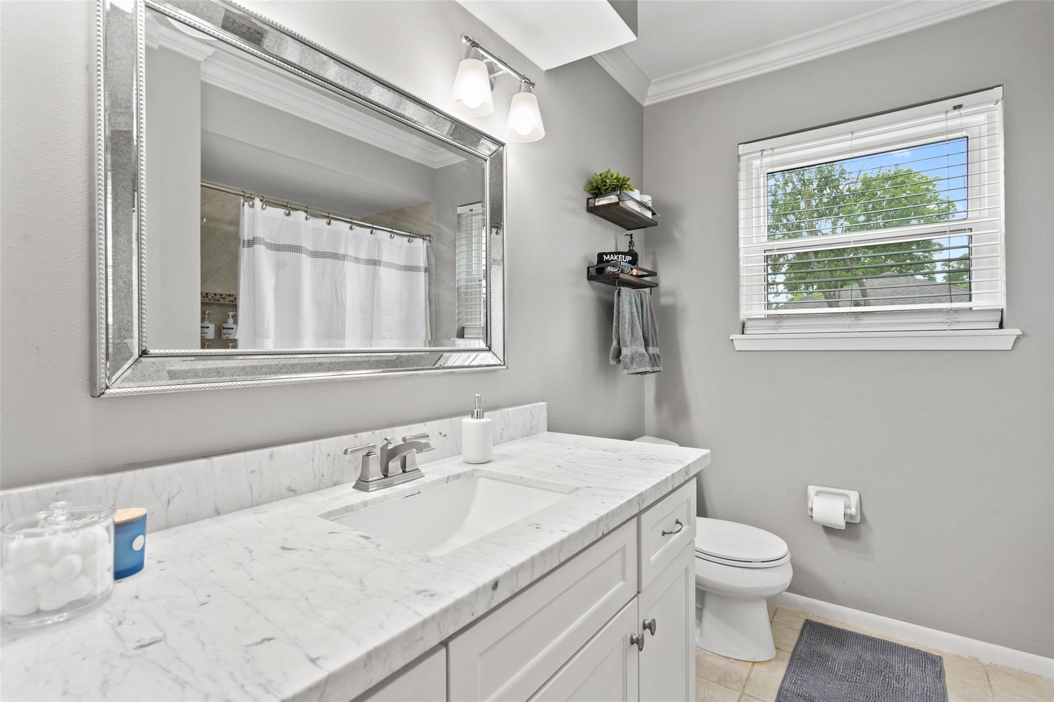 6811 Heron Drive