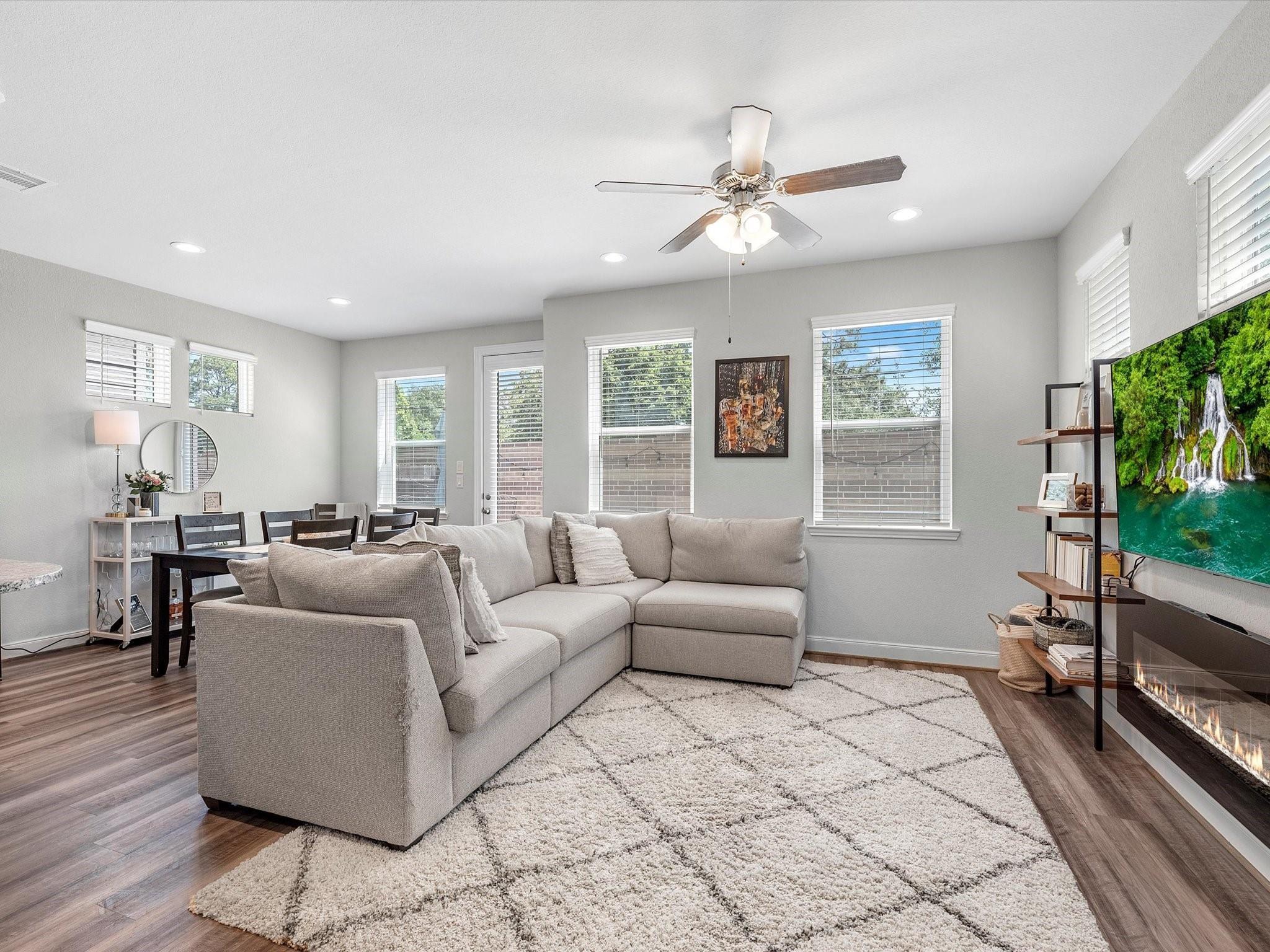 3112 Flower Market Lane