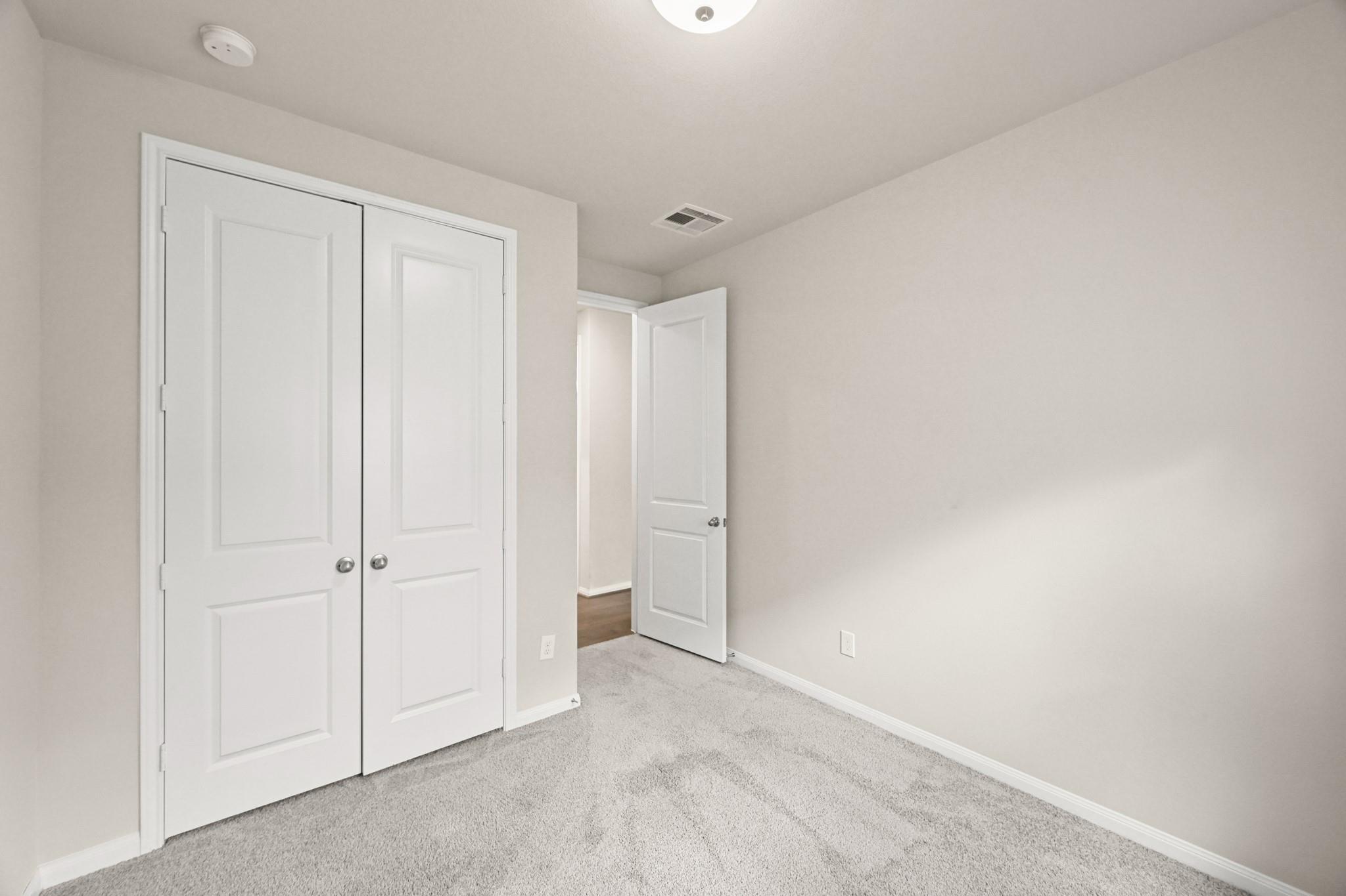 15019 Mulberry Hallow Street