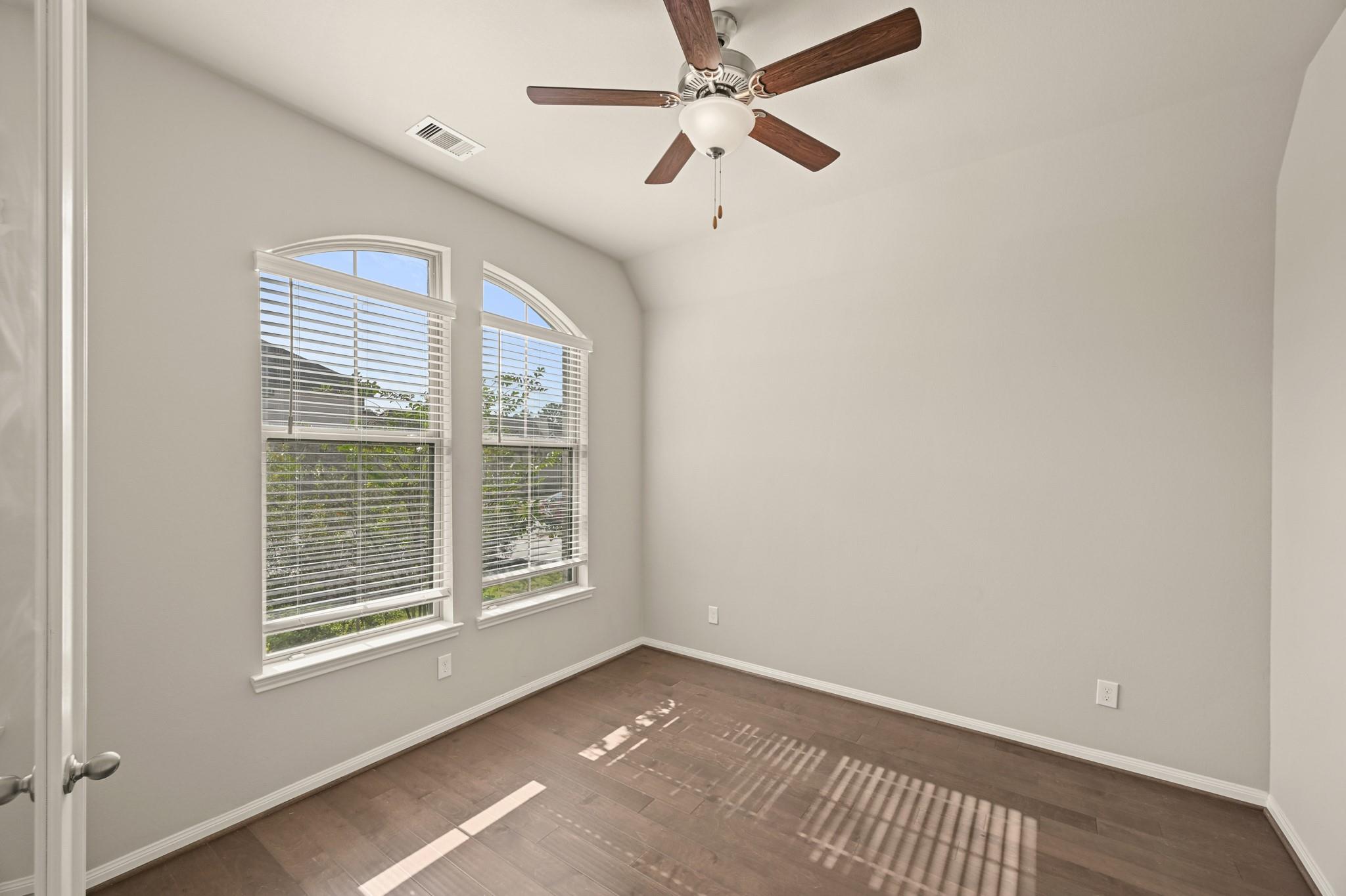 15019 Mulberry Hallow Street