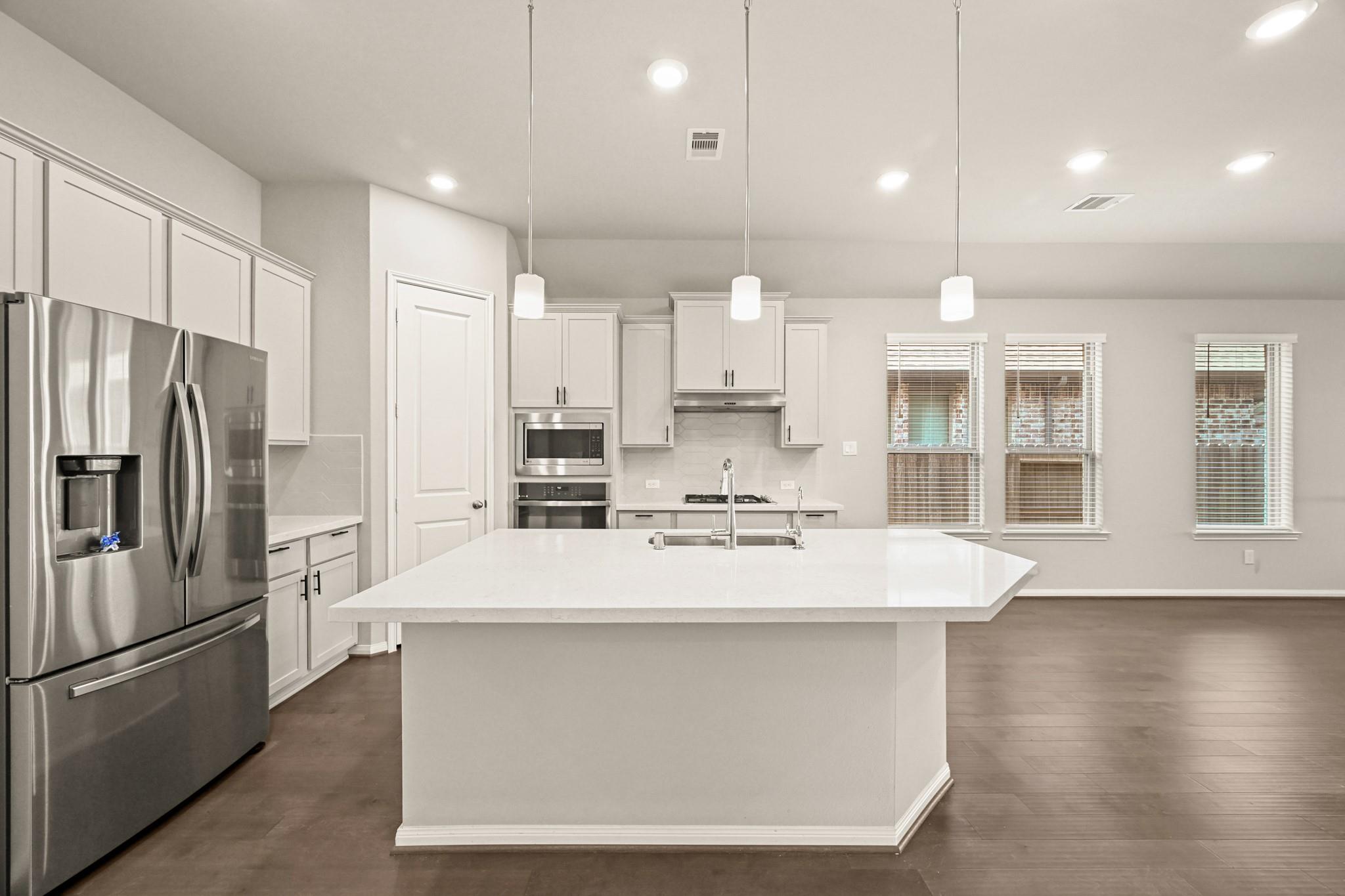 15019 Mulberry Hallow Street