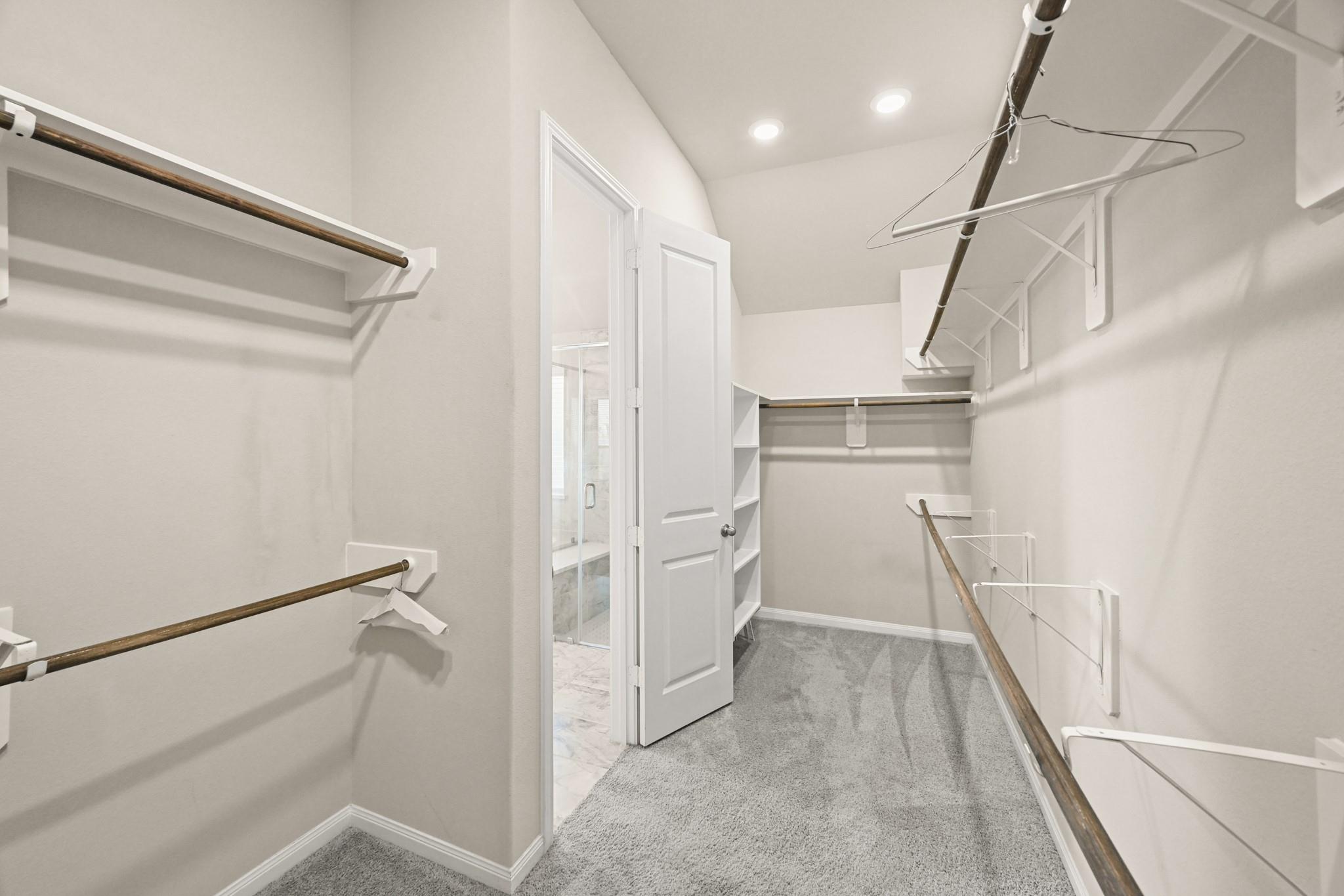 15019 Mulberry Hallow Street