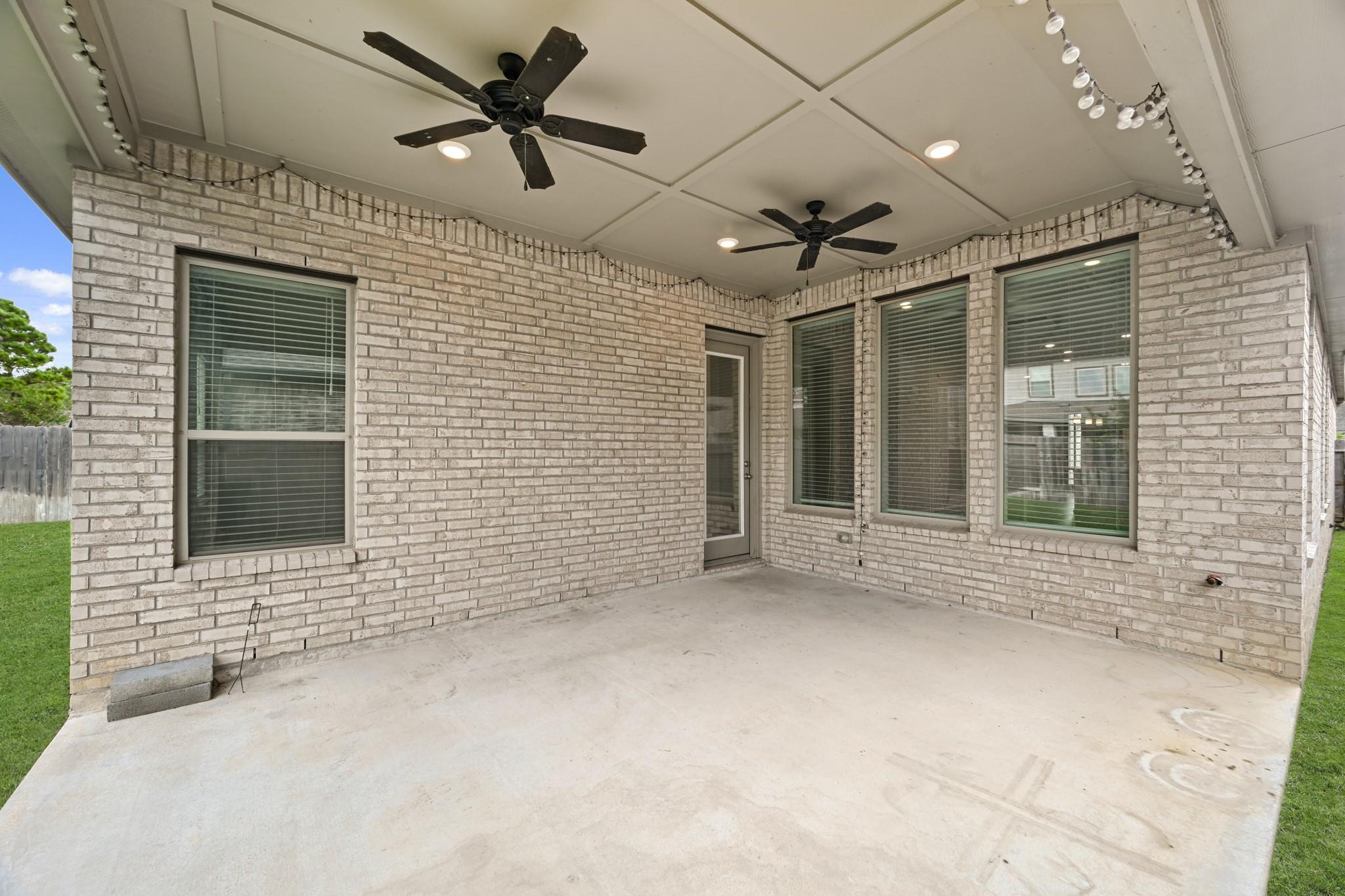 15019 Mulberry Hallow Street