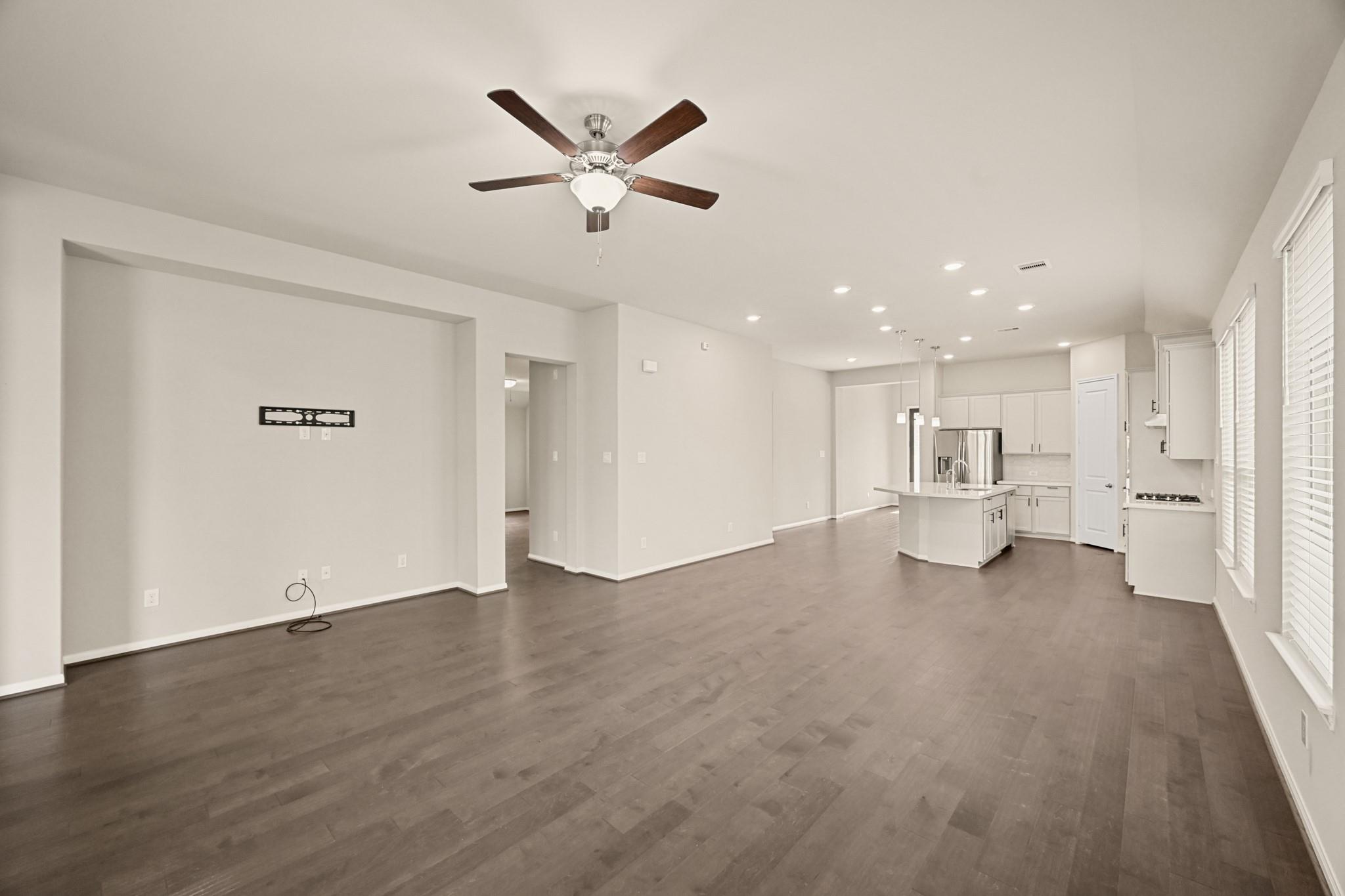 15019 Mulberry Hallow Street