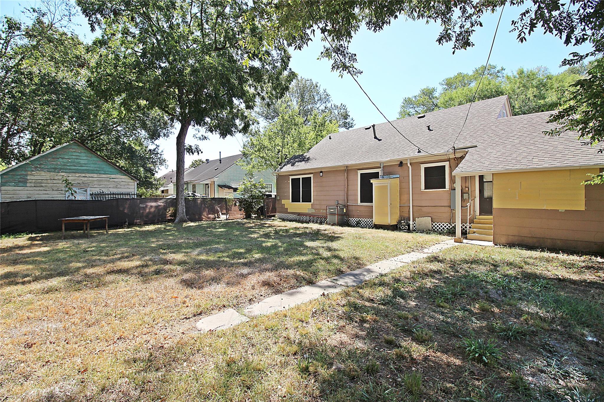 7509 Elm Street