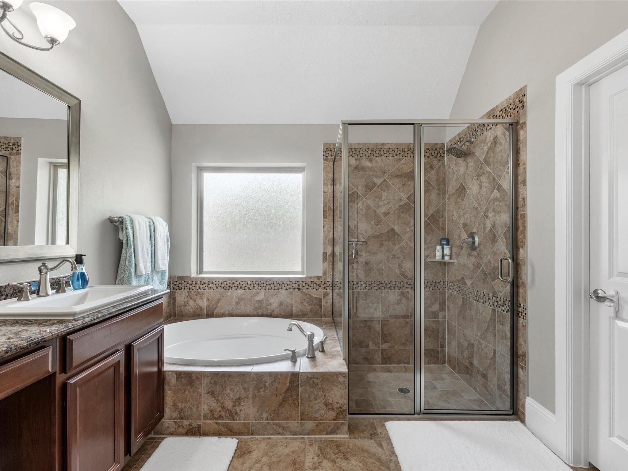 27209 Adrian Hills Lane