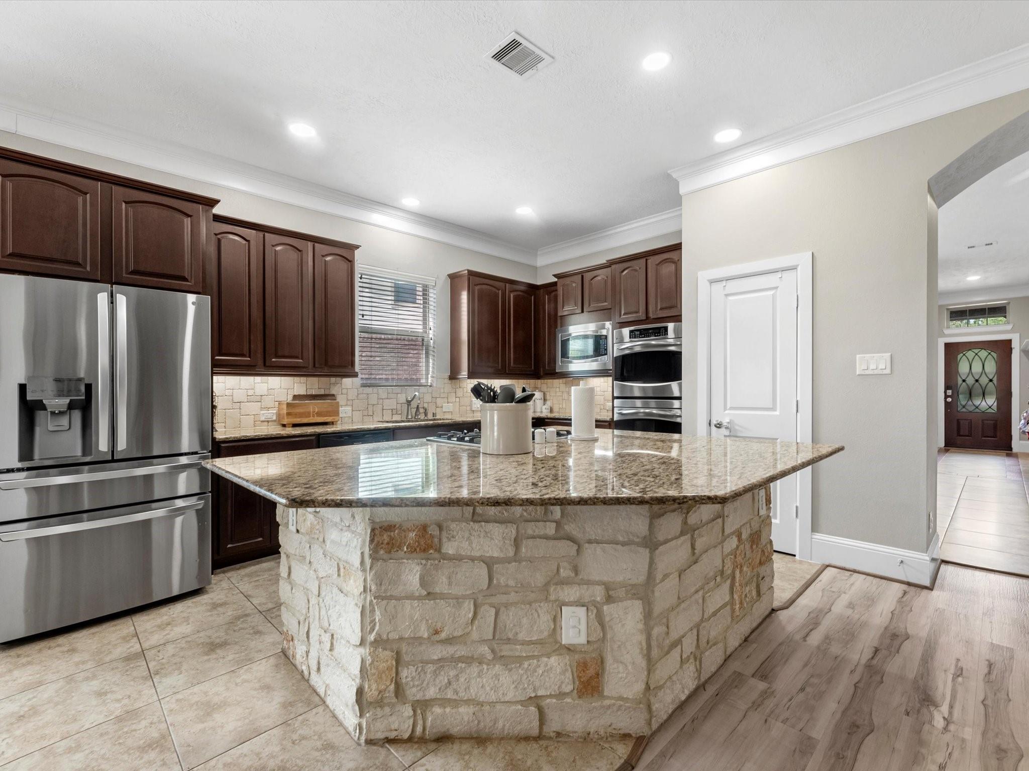 27209 Adrian Hills Lane