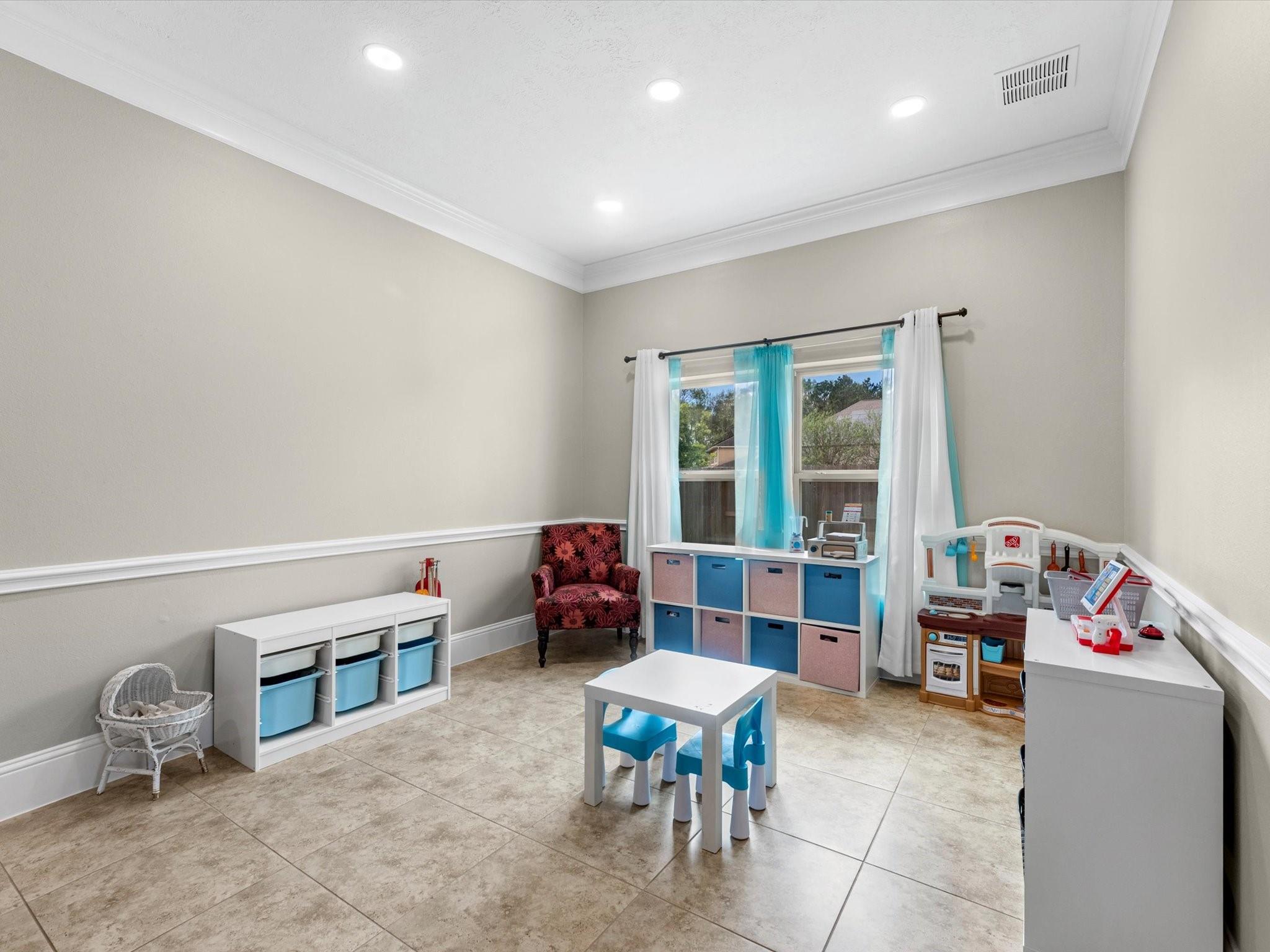 27209 Adrian Hills Lane