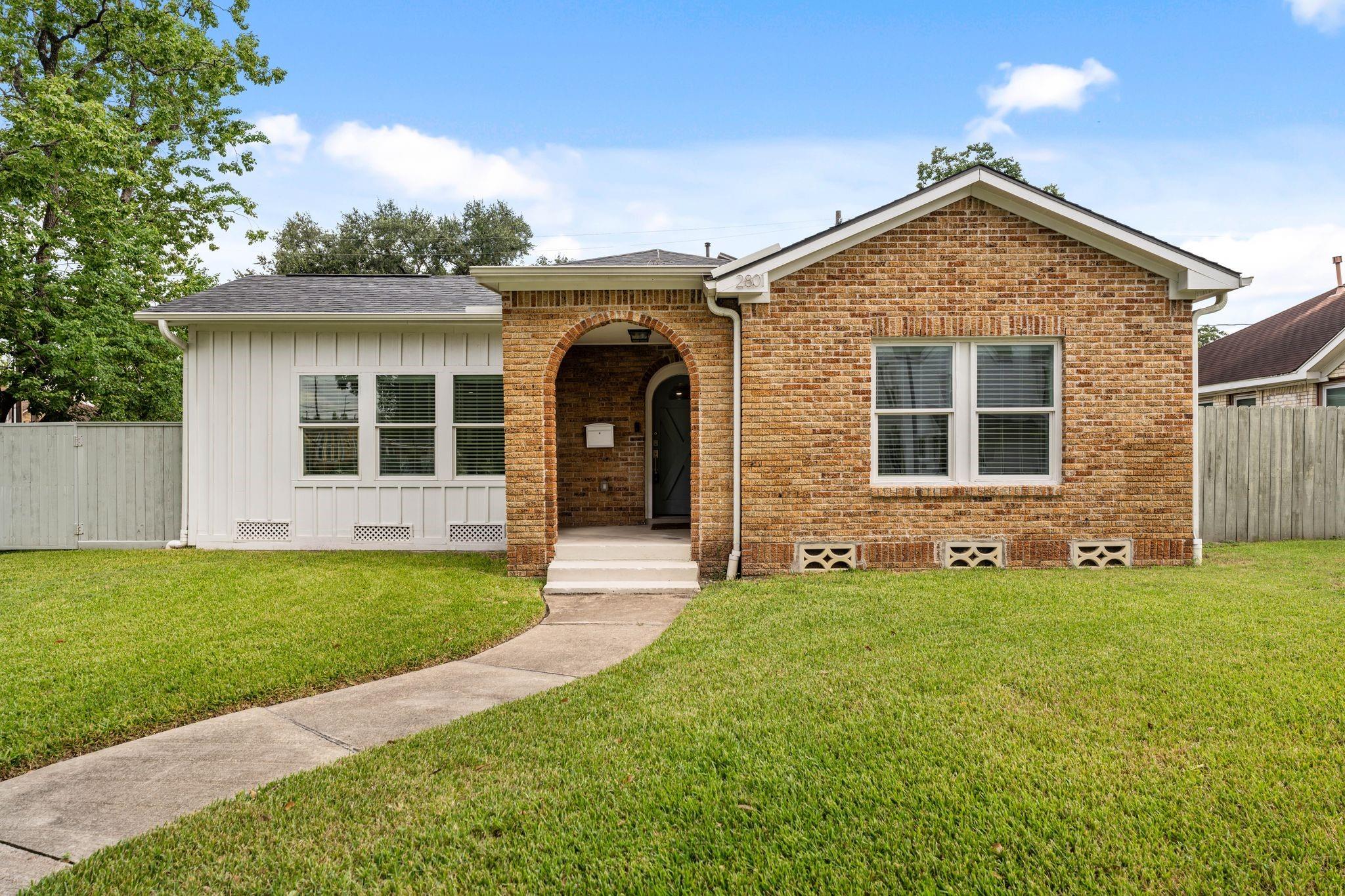 2801 Rosewood Street